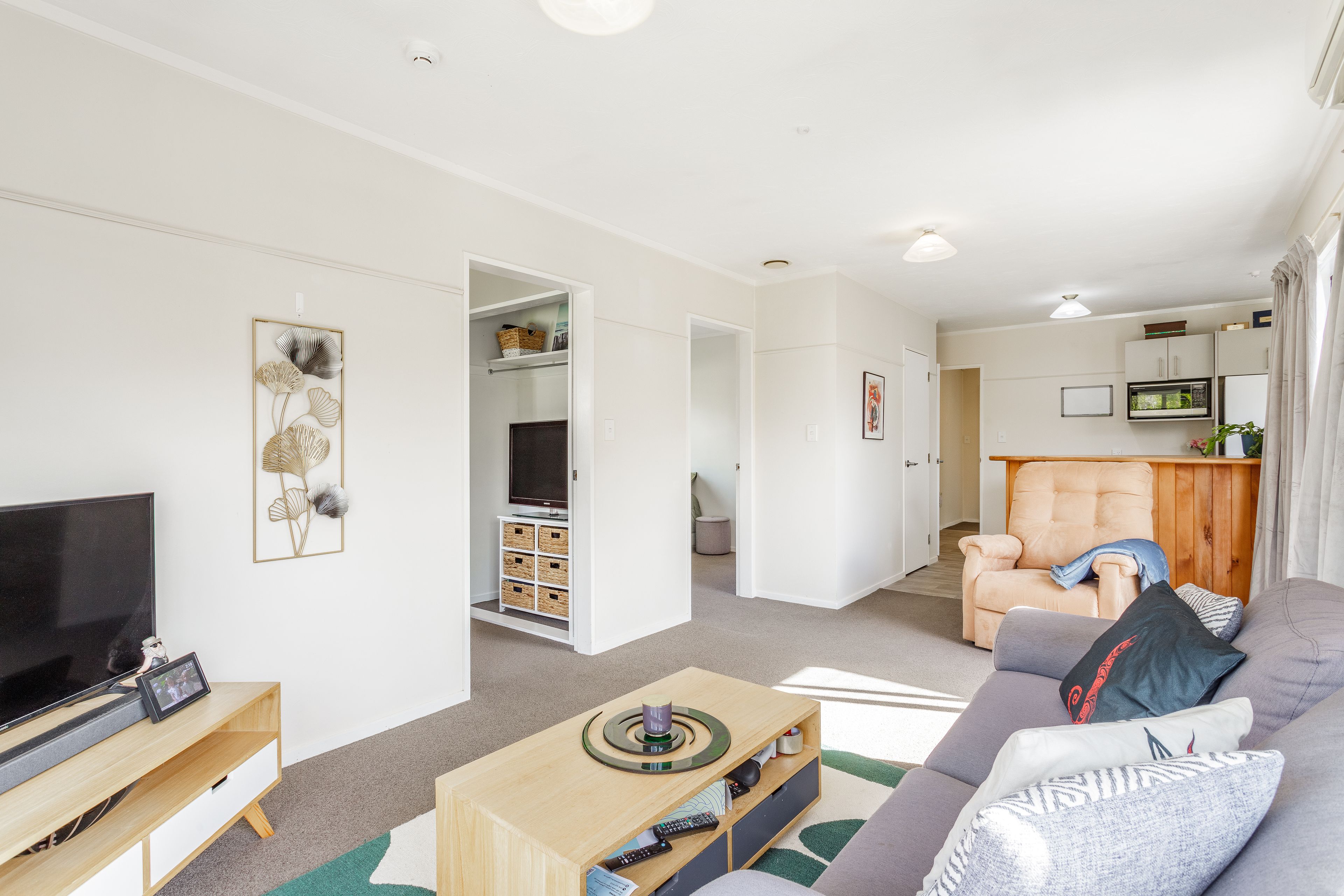 Photo 6 of 14 Delaware Grove, Tōtara Park, Upper Hutt