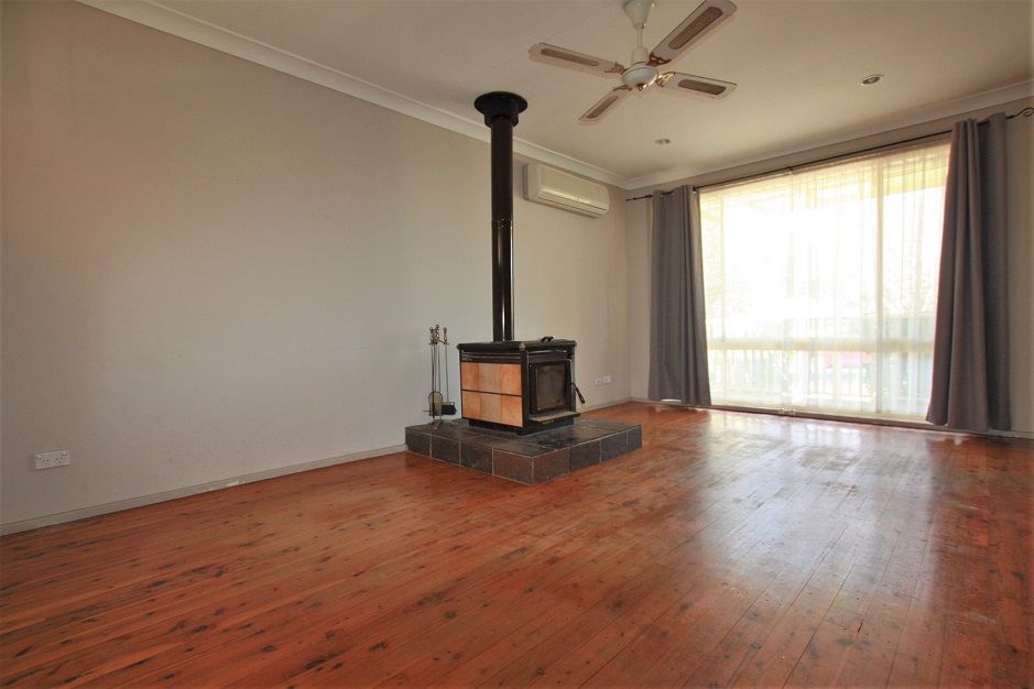 3 Dowling Street, Leumeah, NSW 2560
