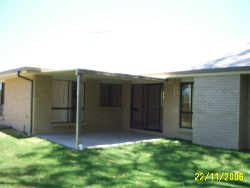 18 Hill End Street, Hillcrest, QLD 4118