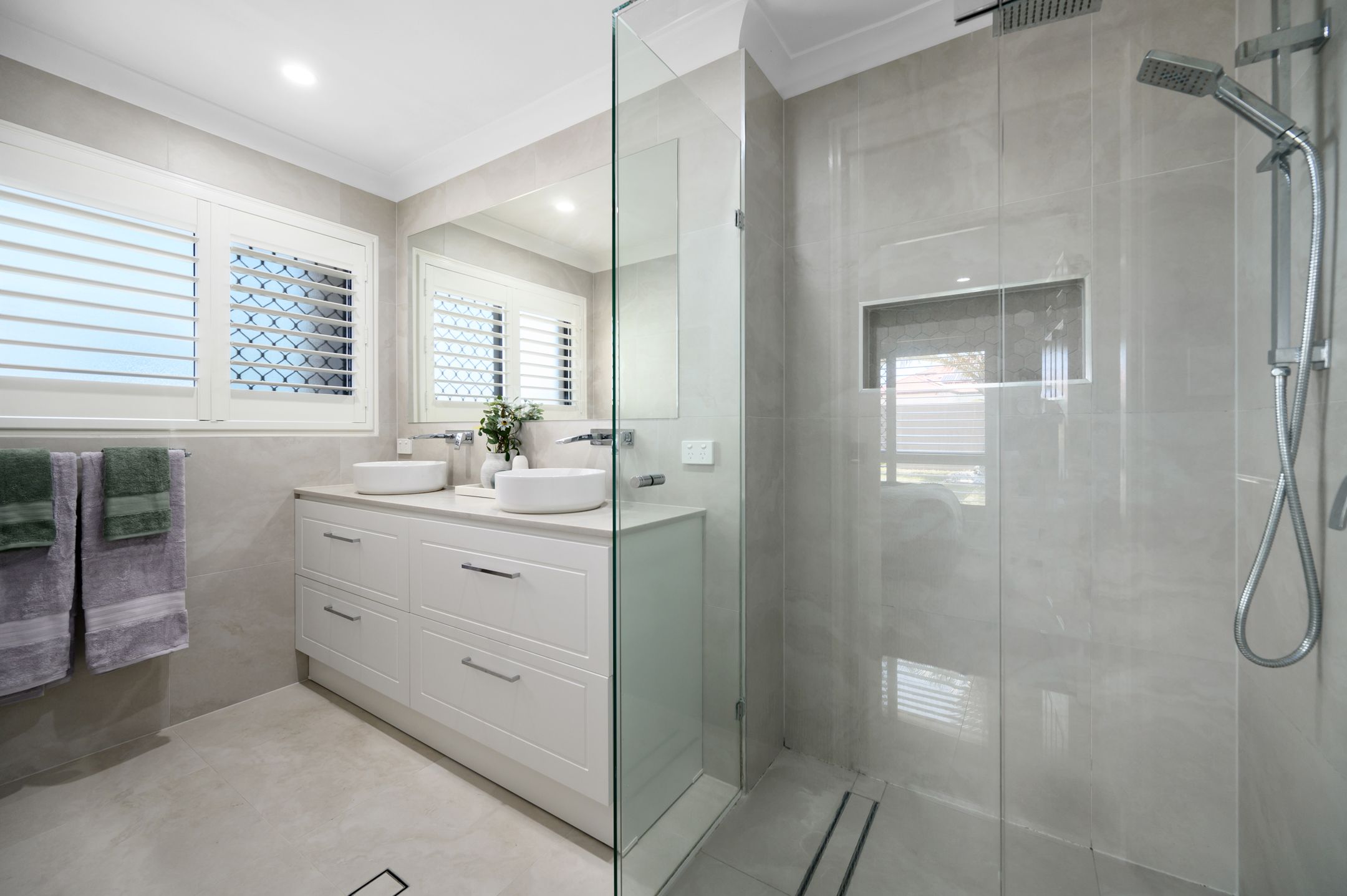 41 Maltravers Drive, Arundel, QLD 4214