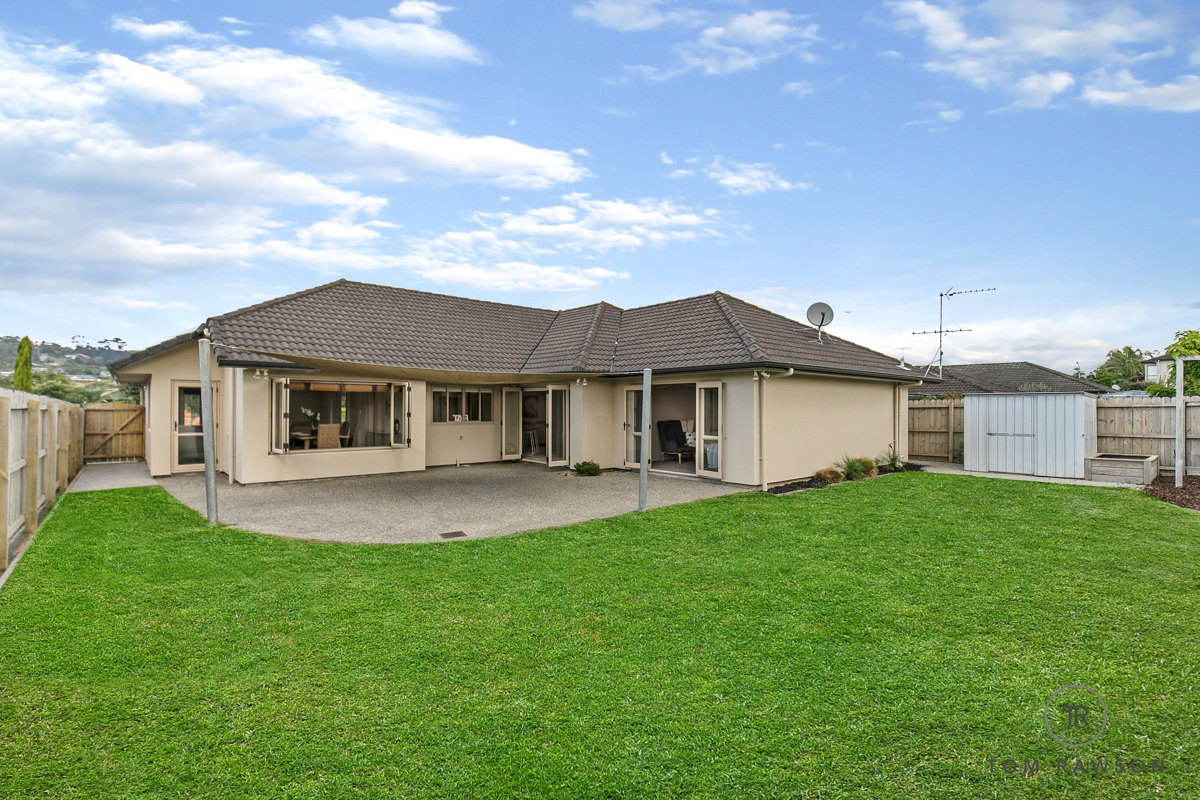 39 Wayne Francis Drive, East Tamaki, Manukau City
