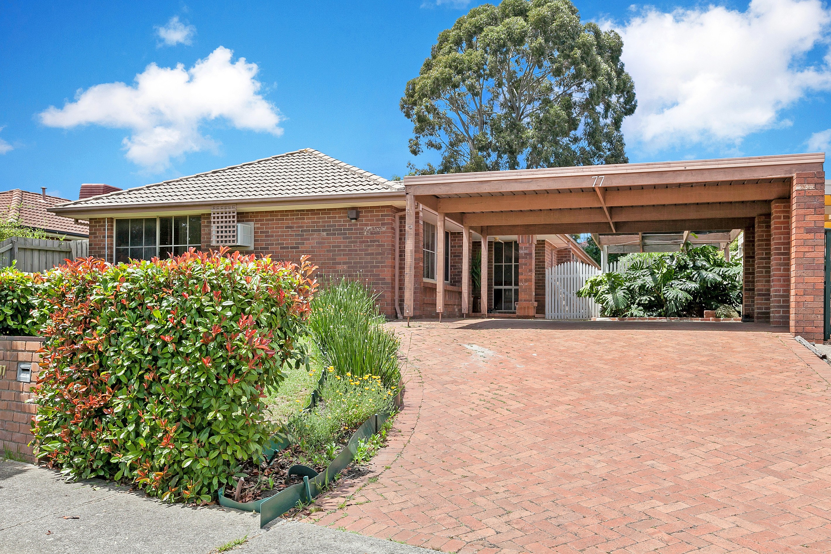 77 Thompson Circuit, Mill Park, VIC 3082