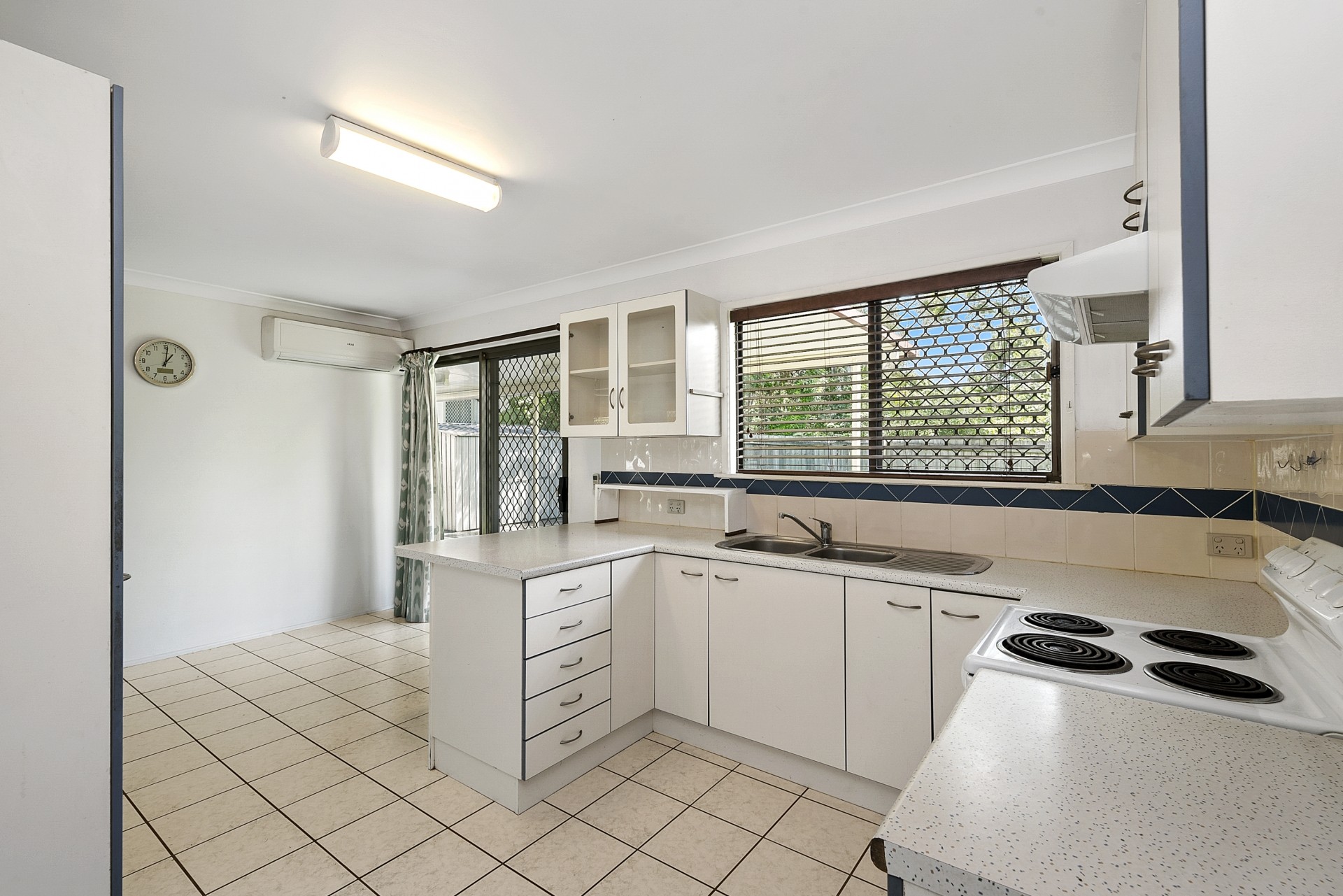 37 Summer Street, Deception Bay, QLD 4508