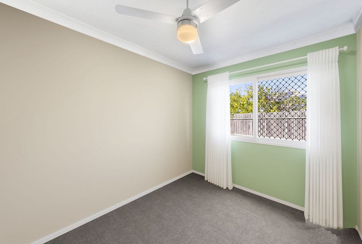 80 Dalmeny Street — photo 7 of 9