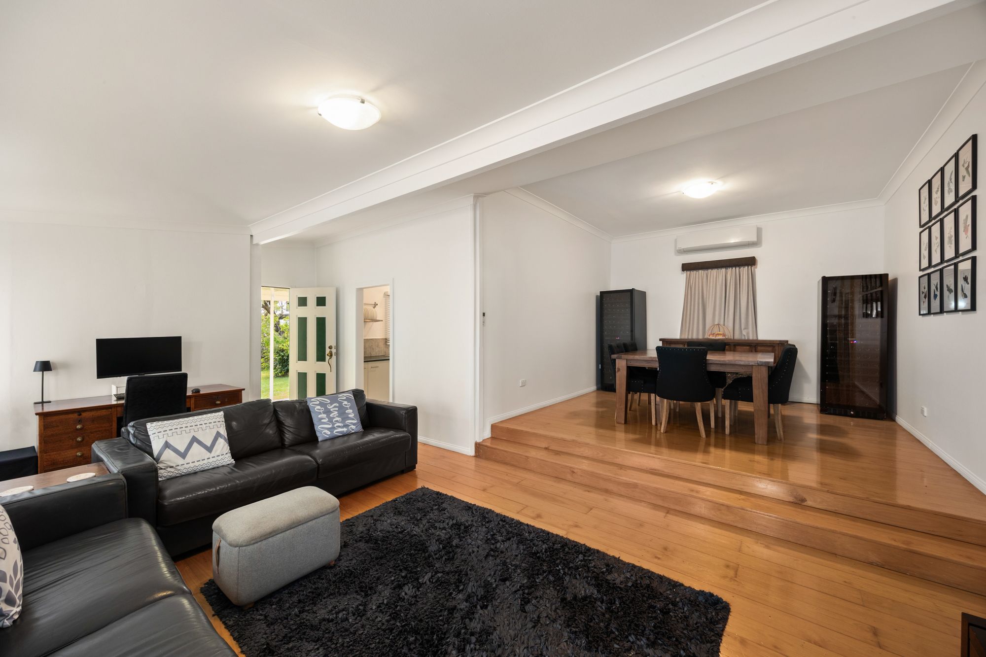 15 Barton Road — photo 4 of 17