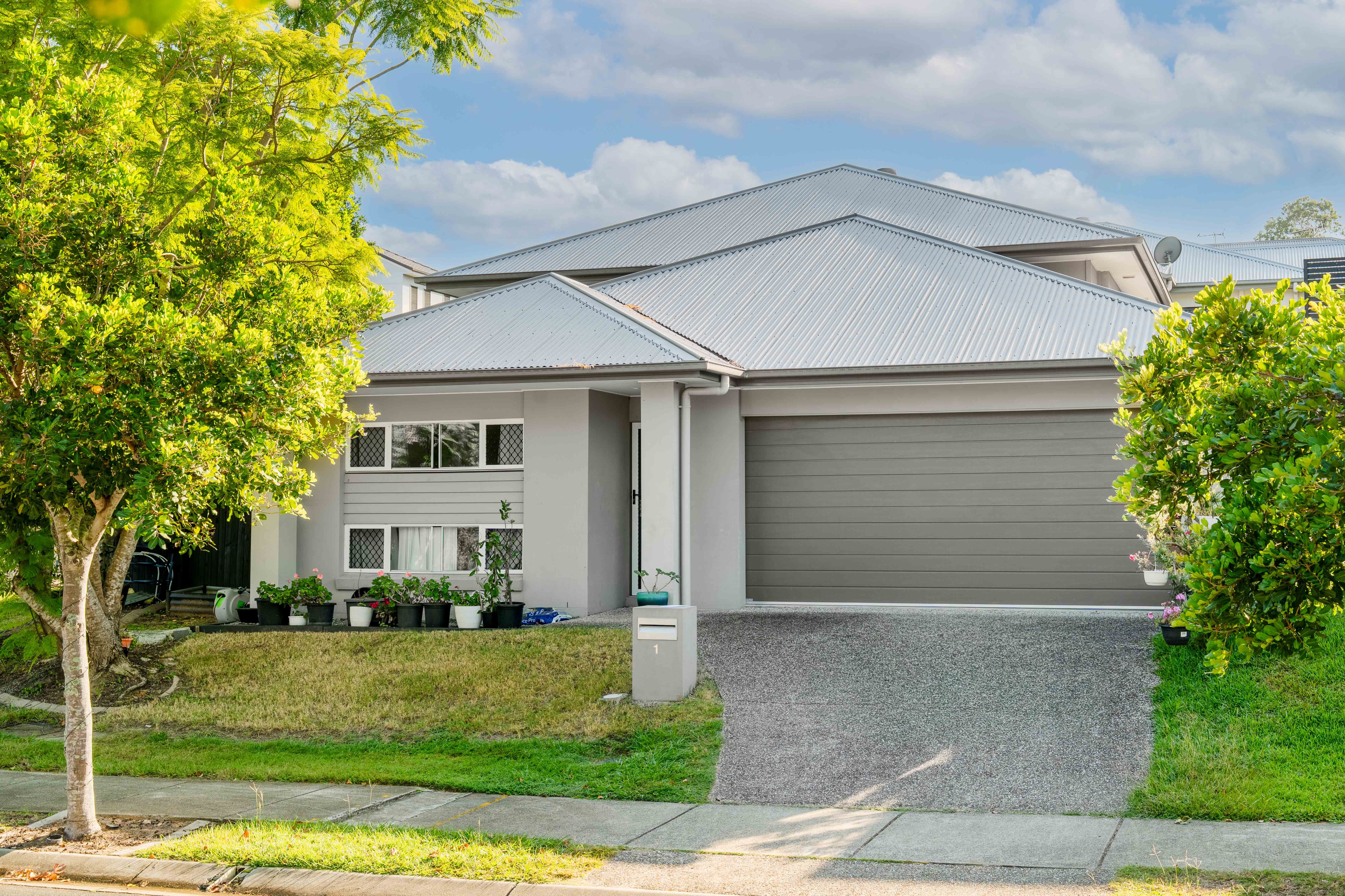 1 Laguna Crescent, Springfield Lakes, QLD 4300