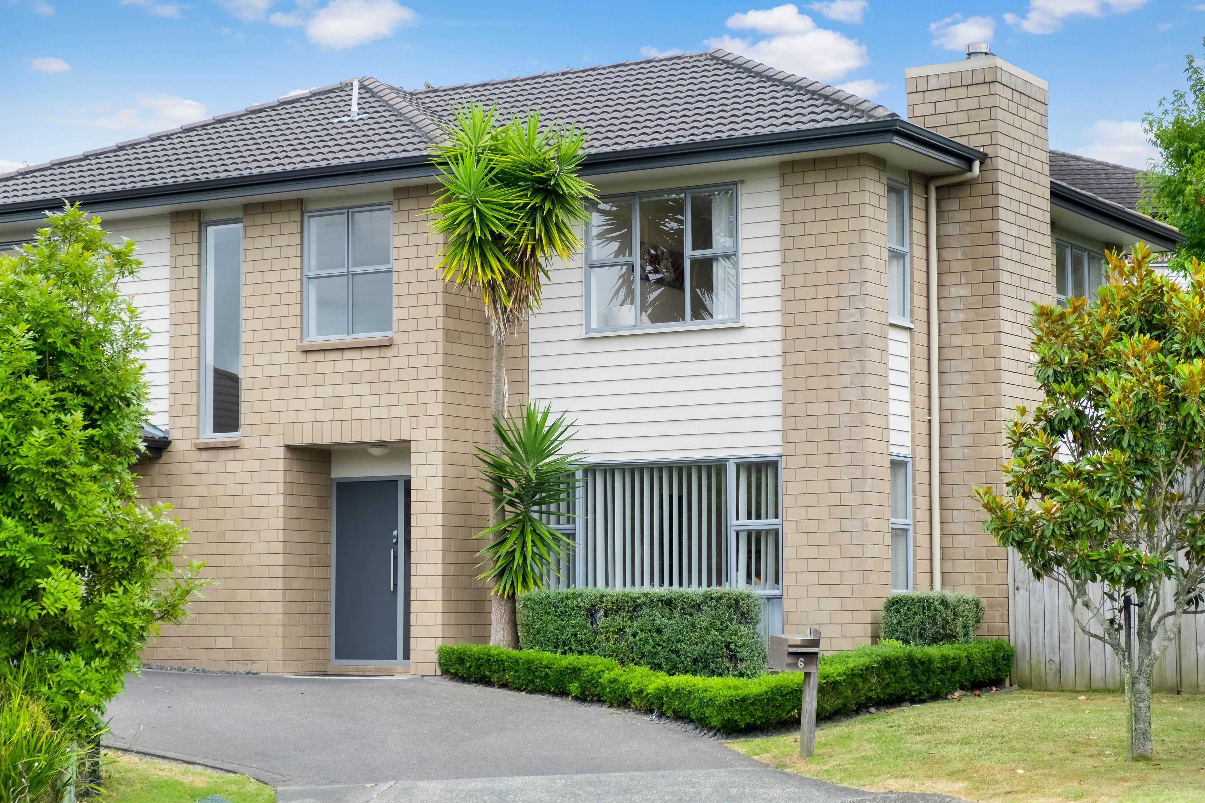 6 Solstone Place, Mission Heights, Auckland