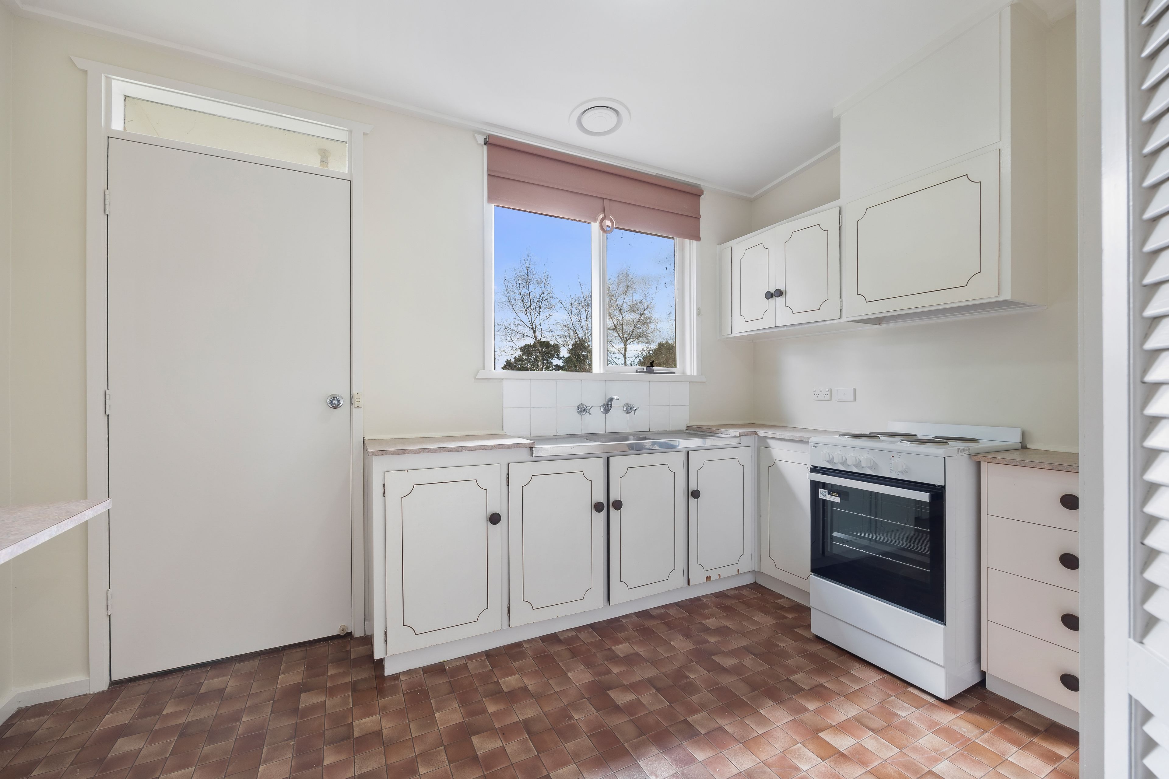 8b Rathkeale Avenue, Mount Helen, VIC 3350