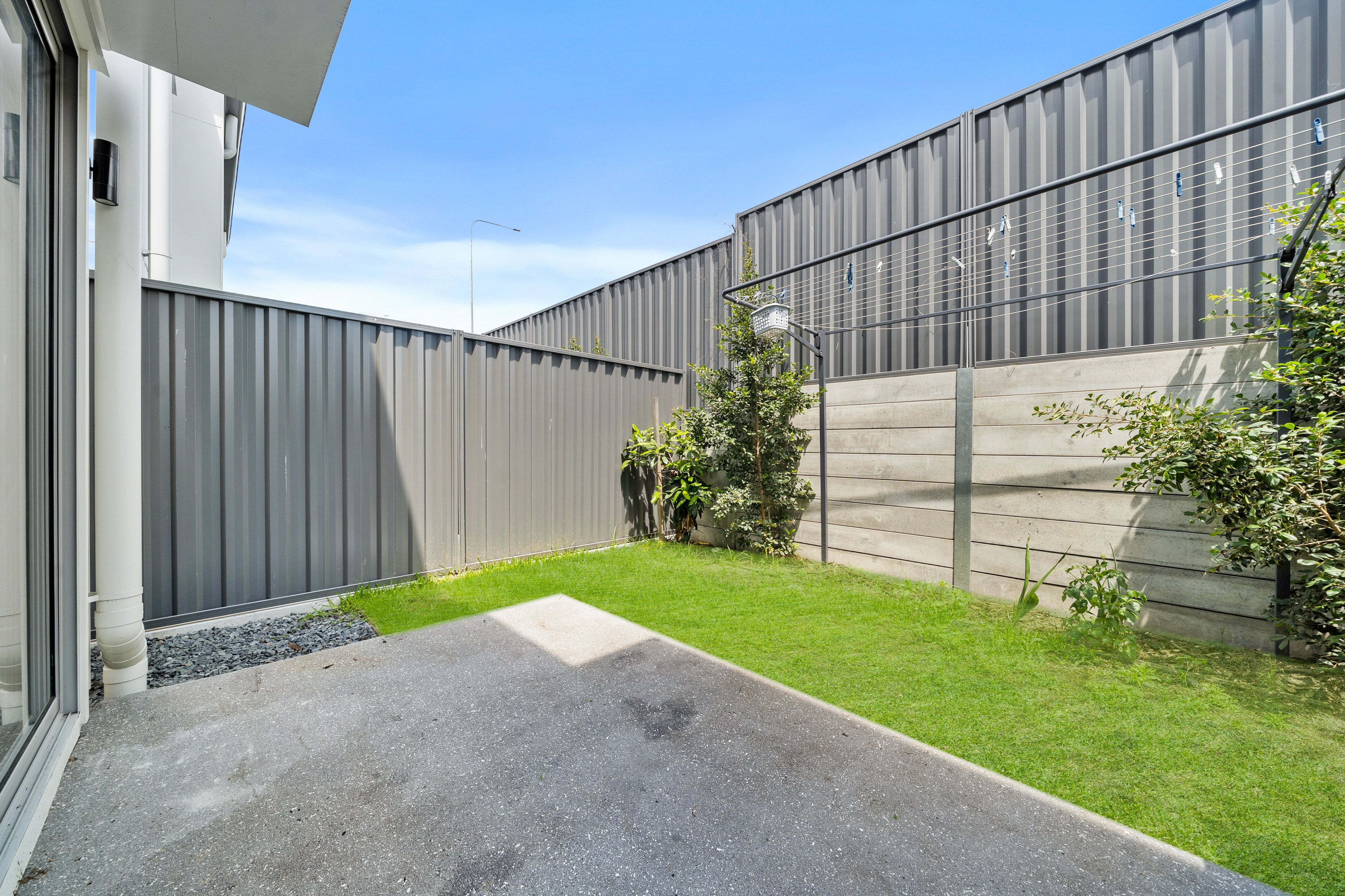 84/1 McEwan Street — photo 11 of 13