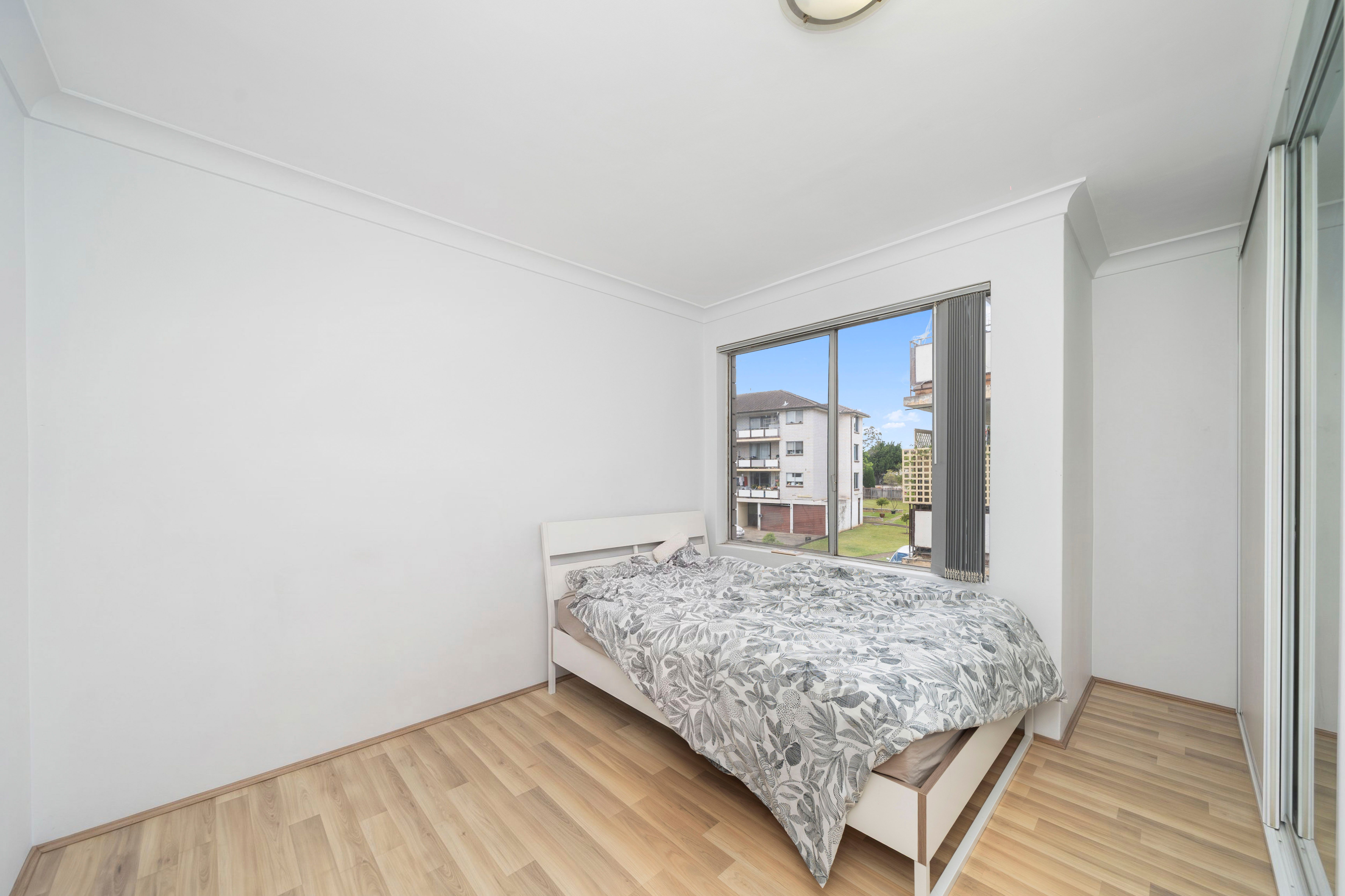 43/118 Longfield Street — photo 4 of 9