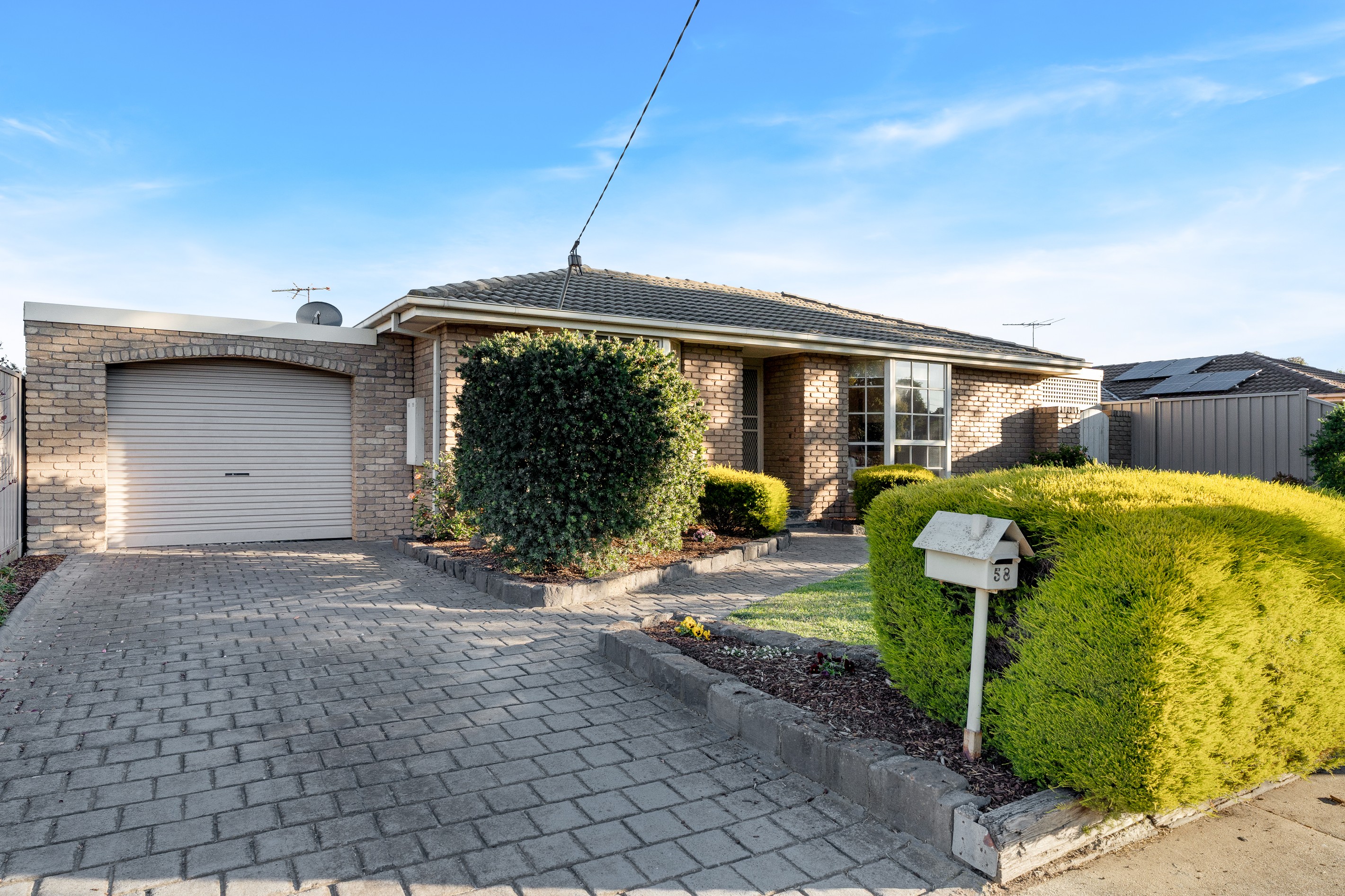 58 Bainbridge Close, Craigieburn, VIC 3064