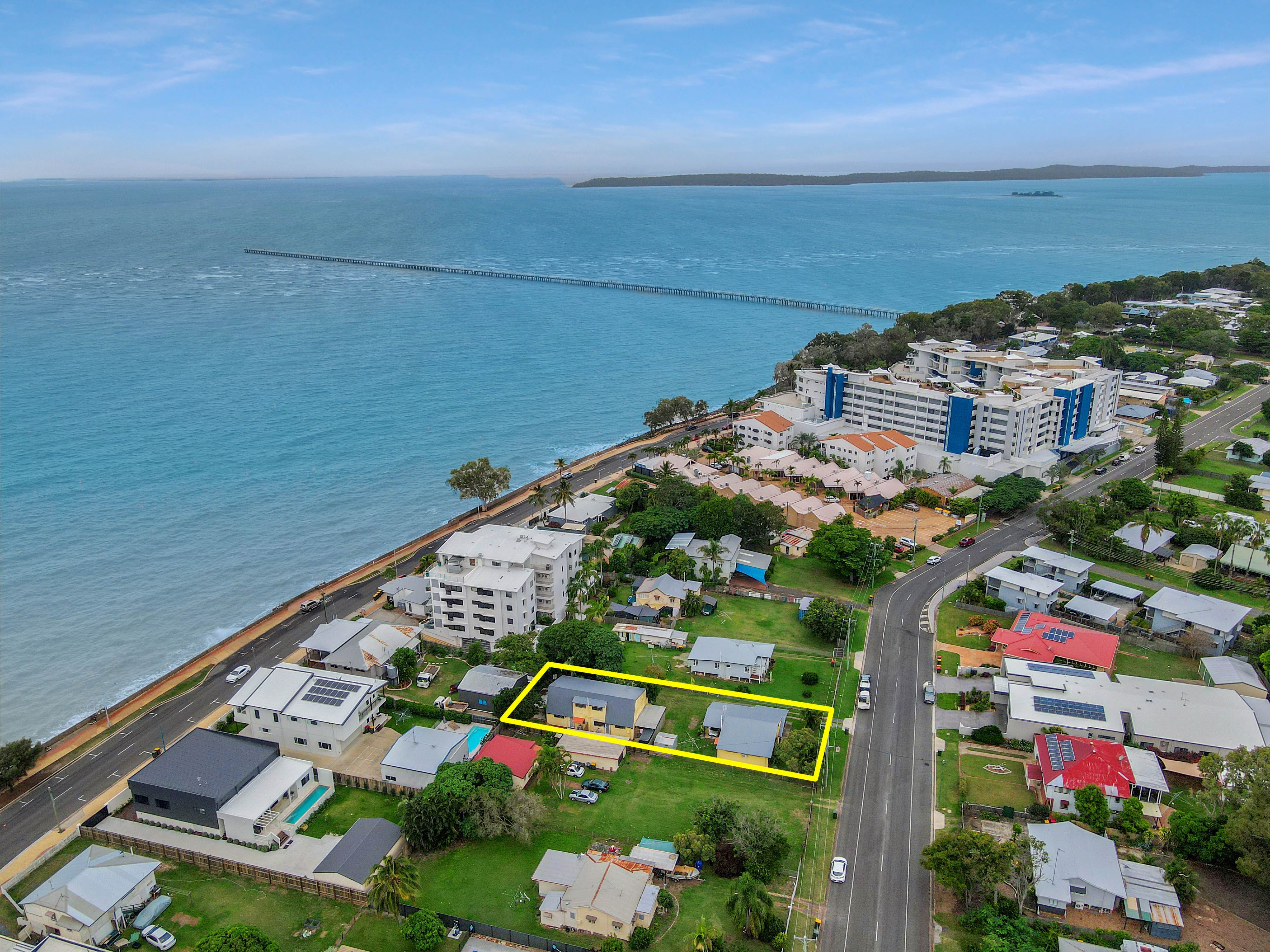 10 Hibiscus Street, Urangan, QLD 4655