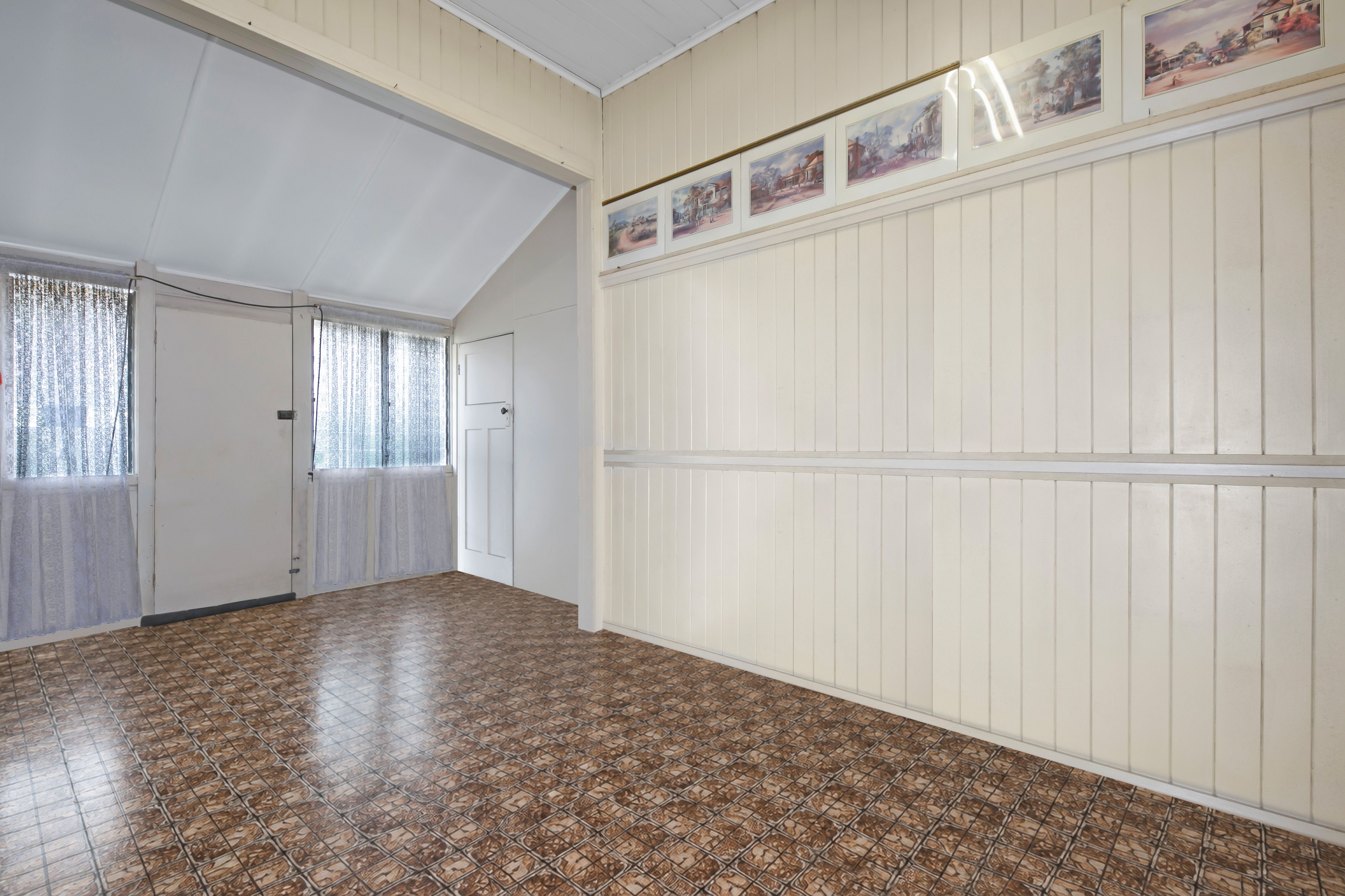 46 Delville Avenue — photo 4 of 12