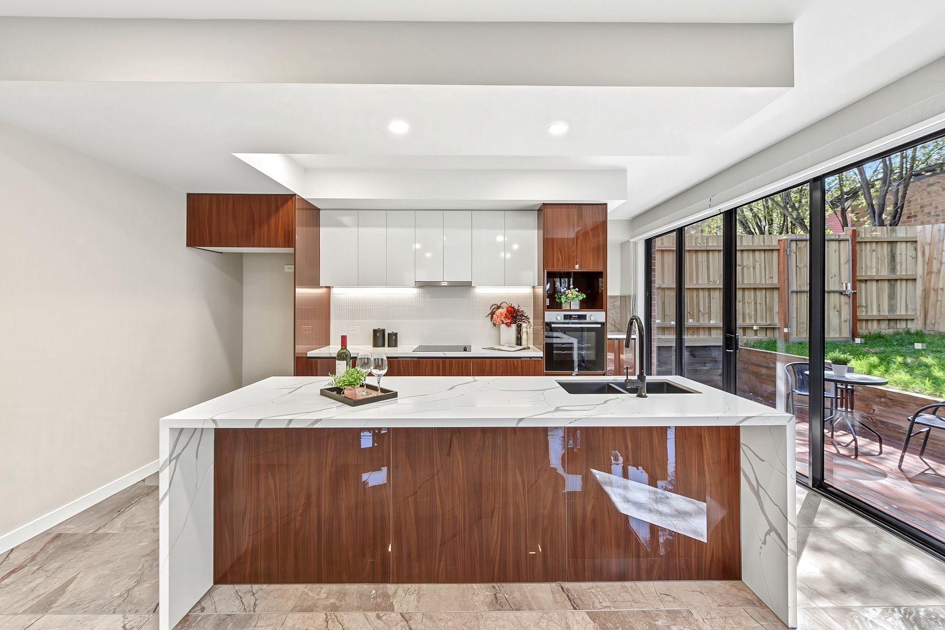 1& 2/397 Waverley Road — photo 5 of 19