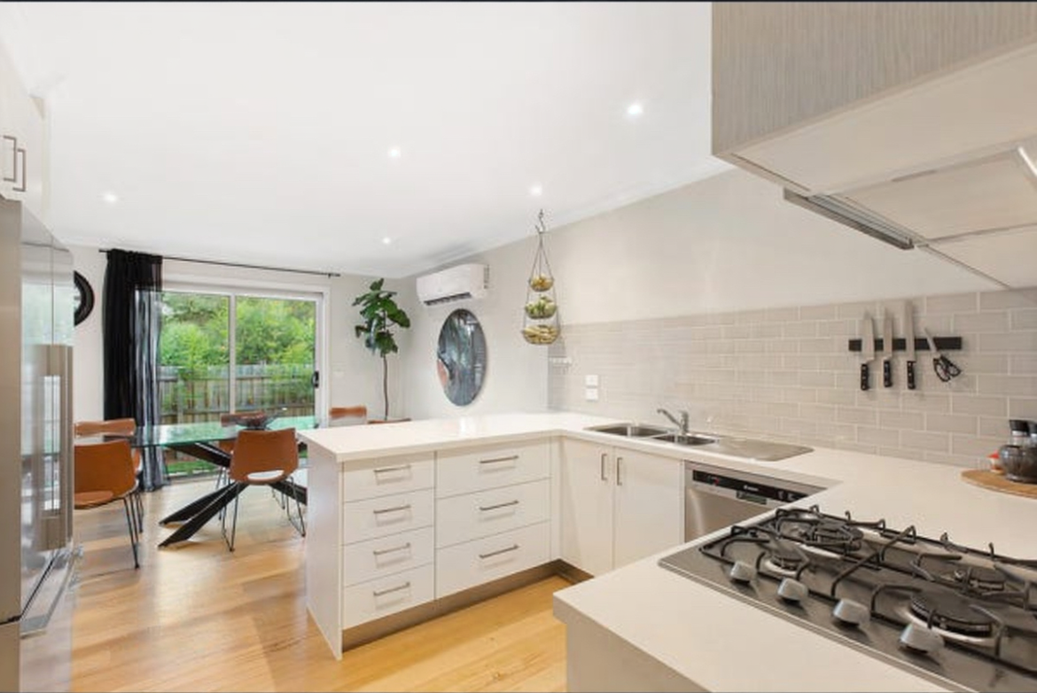 1/320 Canterbury Road — photo 6 of 12