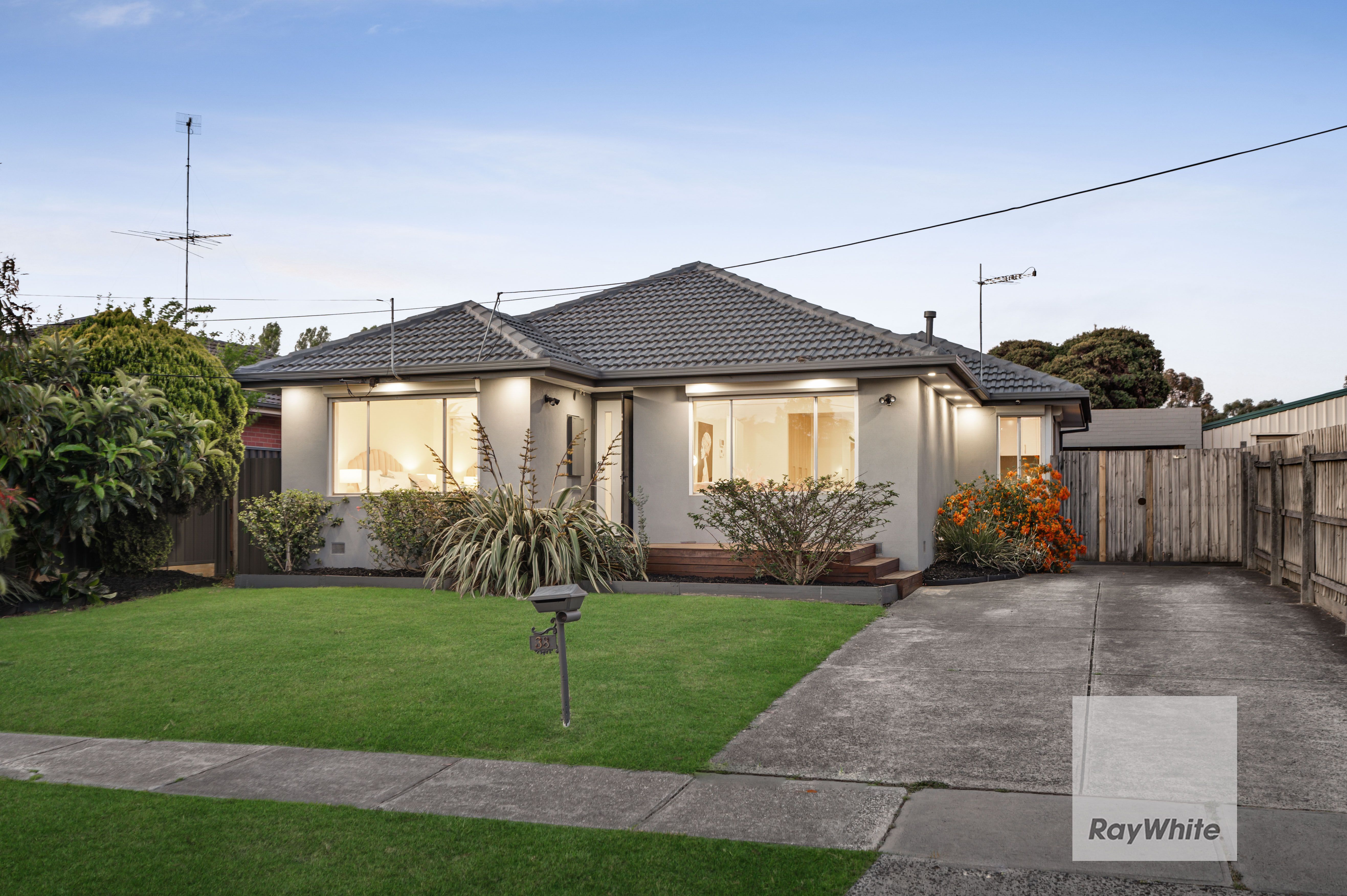 38 Catherine Avenue, Tullamarine VIC 3043