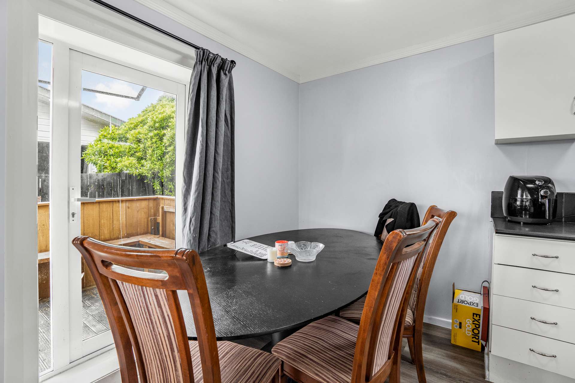 5 Buller Grove photo 8