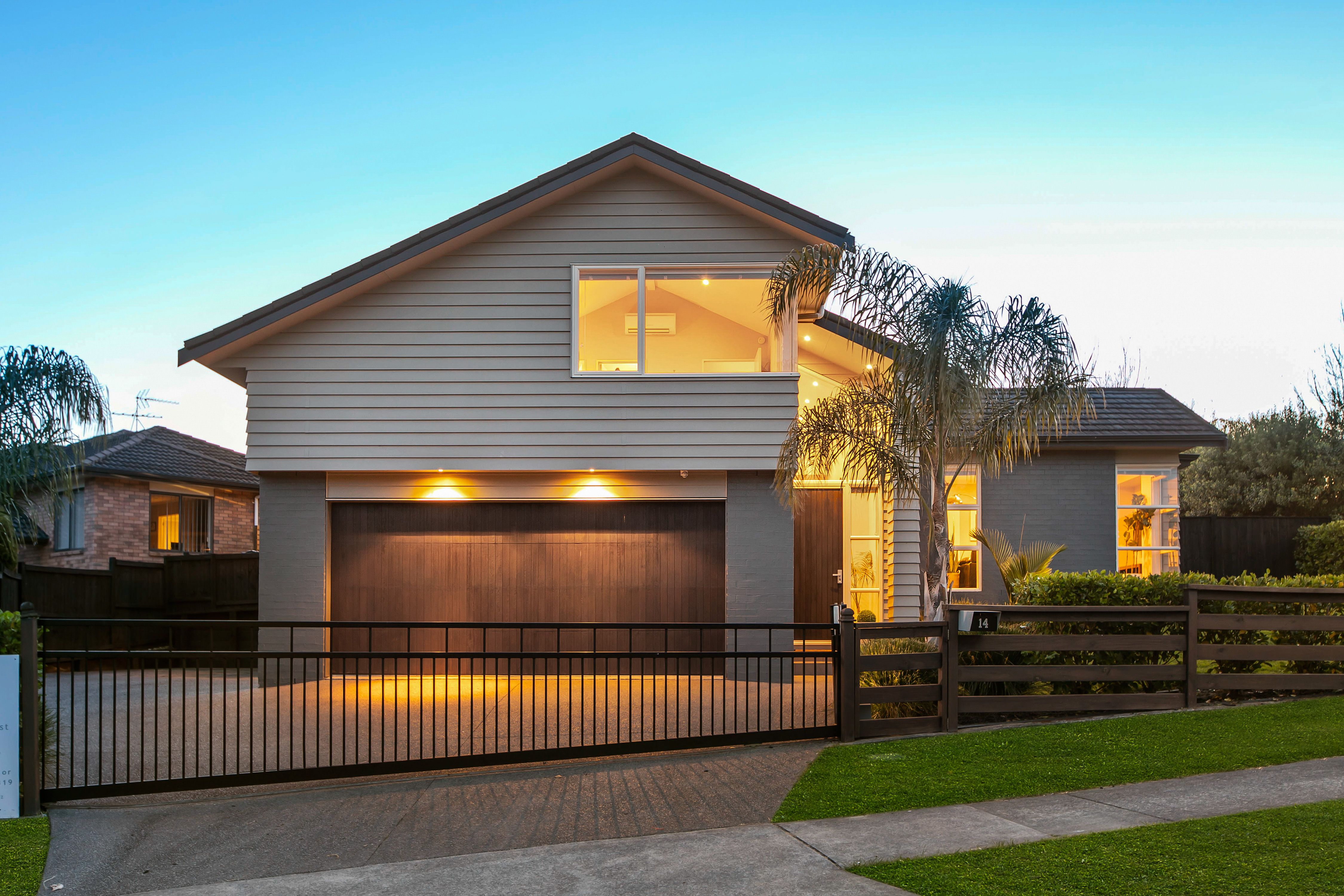 14 Chateau Rise, Mission Heights, Auckland
