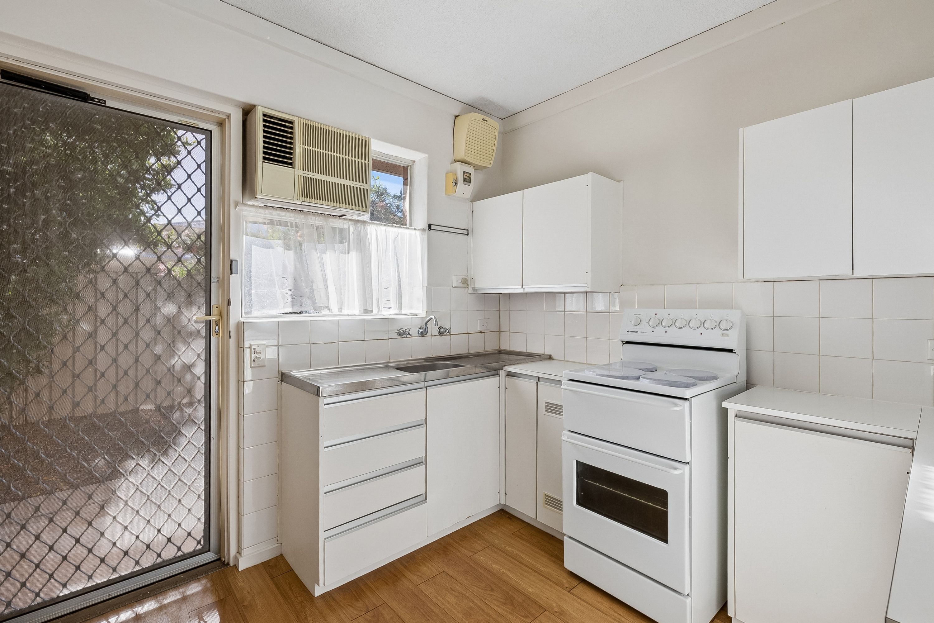 7/5 Barry Road — photo 6 of 10