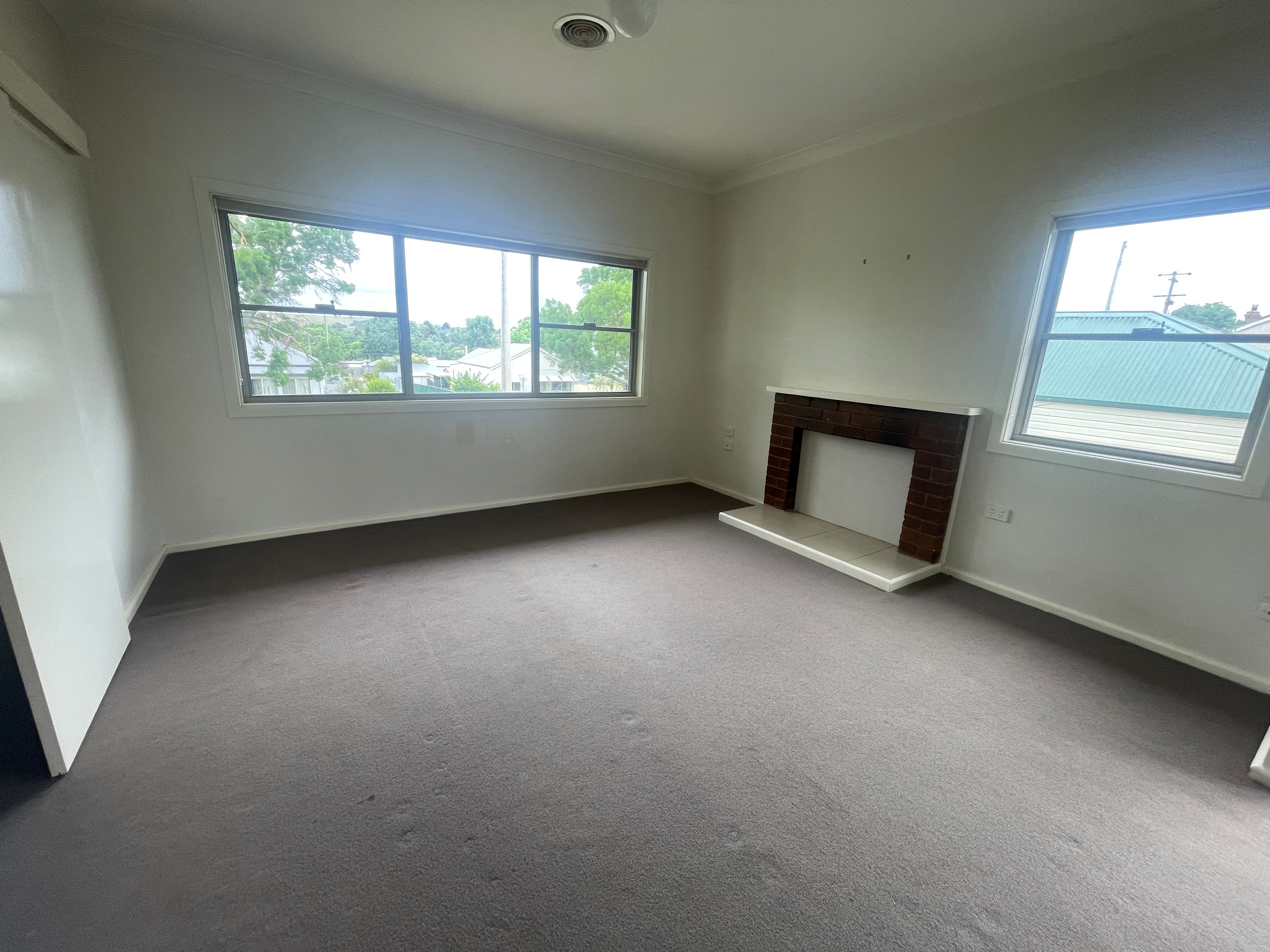 68 Spring Street, Crookwell, NSW 2583