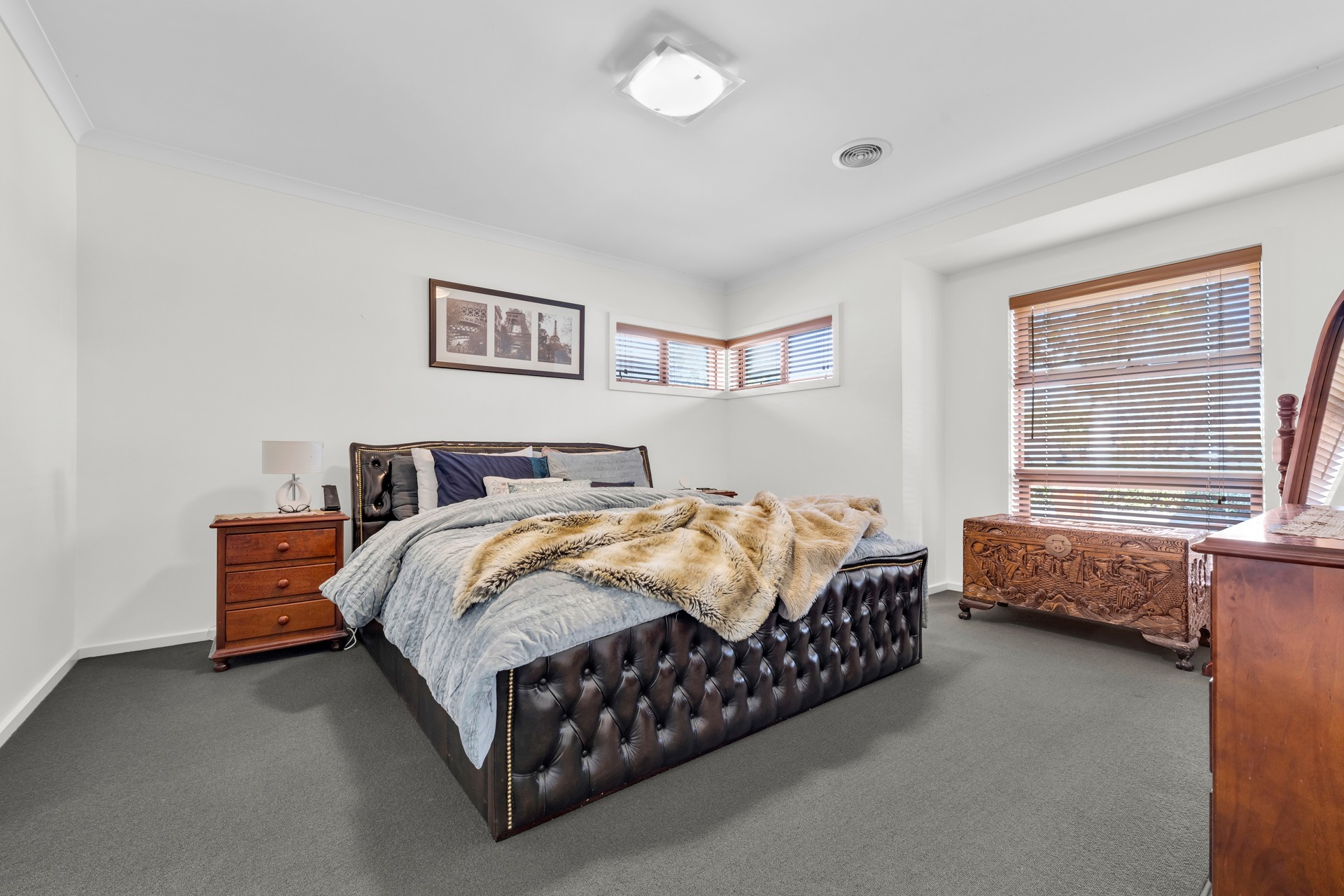 24 Sandarra Boulevard, Sandhurst, VIC 3977