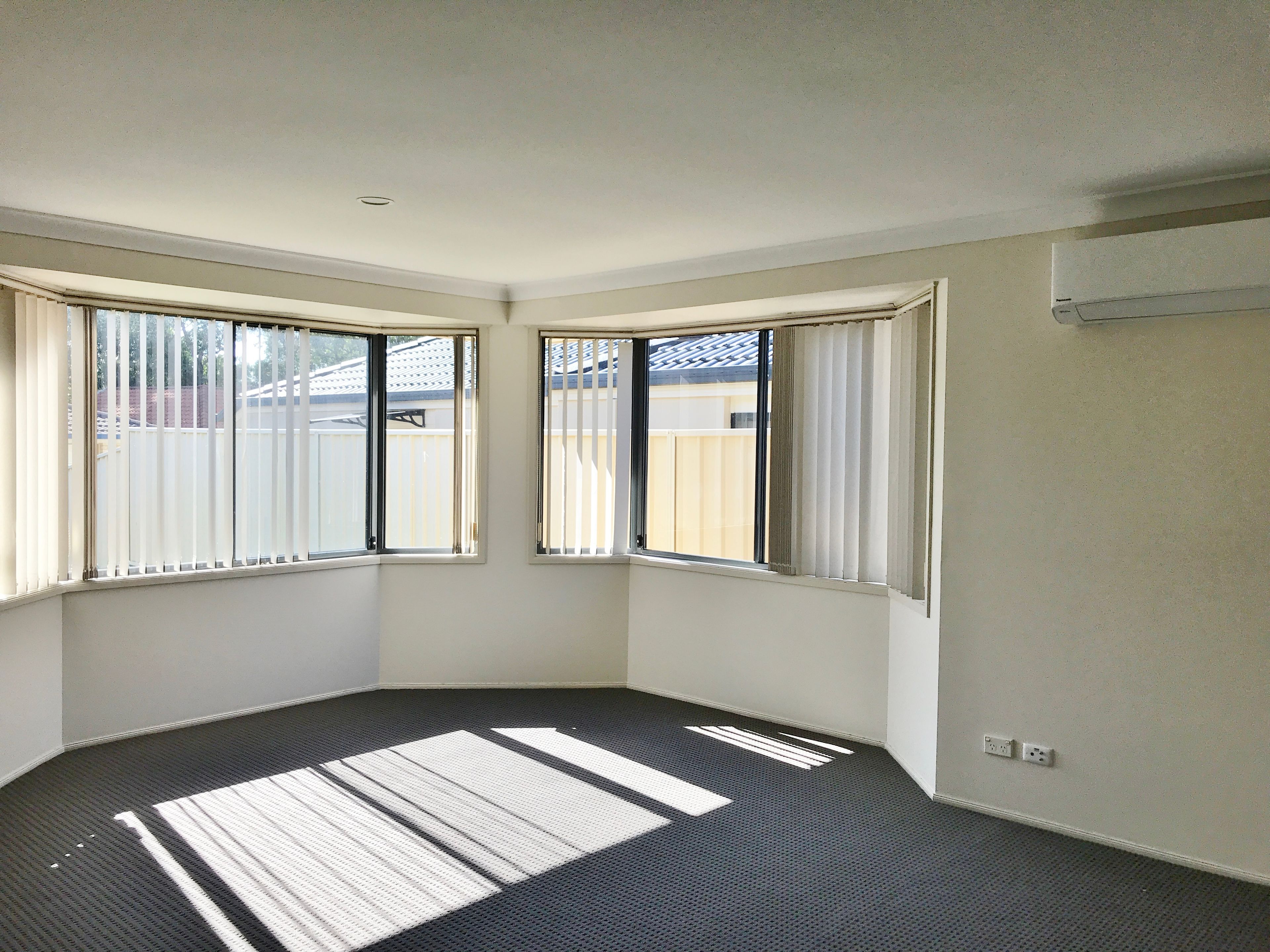 2 Bancroft Close, Blue Haven, NSW 2262