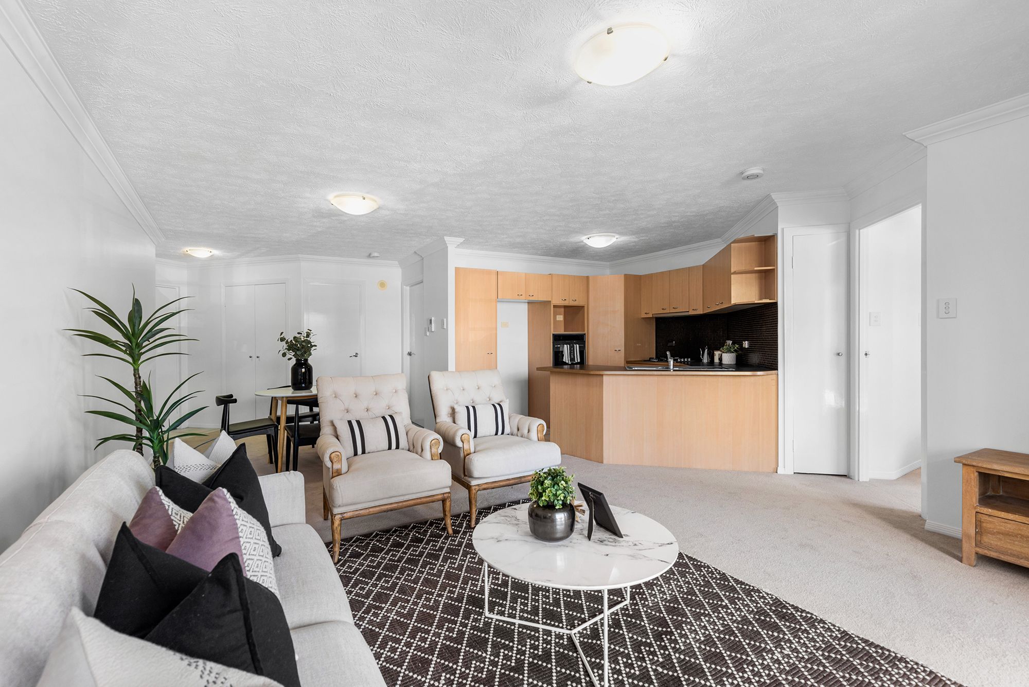 11 Grosvenor Road, Indooroopilly QLD 4068