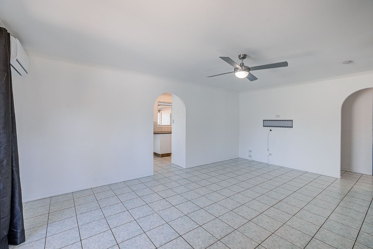 4 Calder Court, Crestmead, QLD 4132