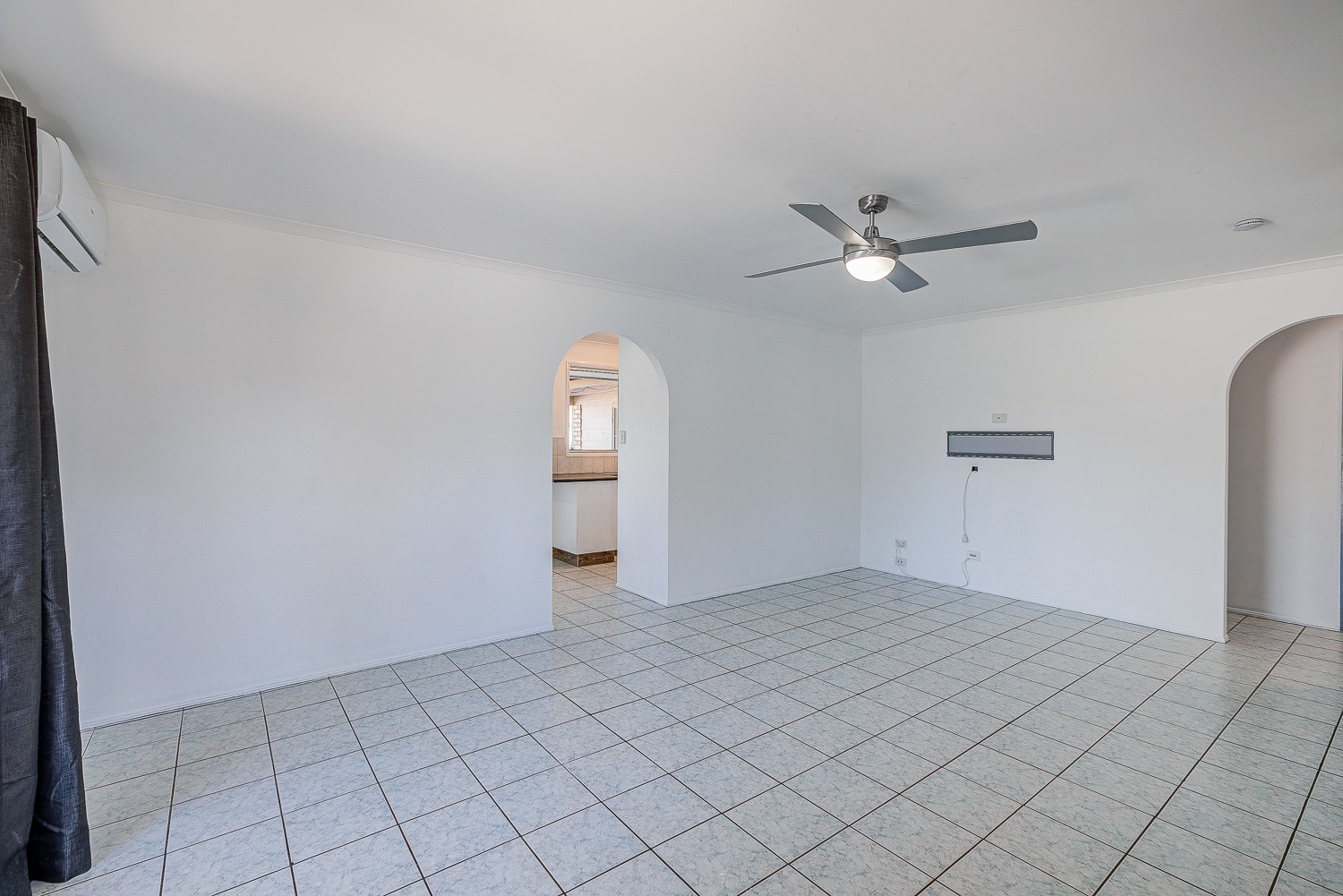 4 Calder Court, Crestmead, QLD 4132