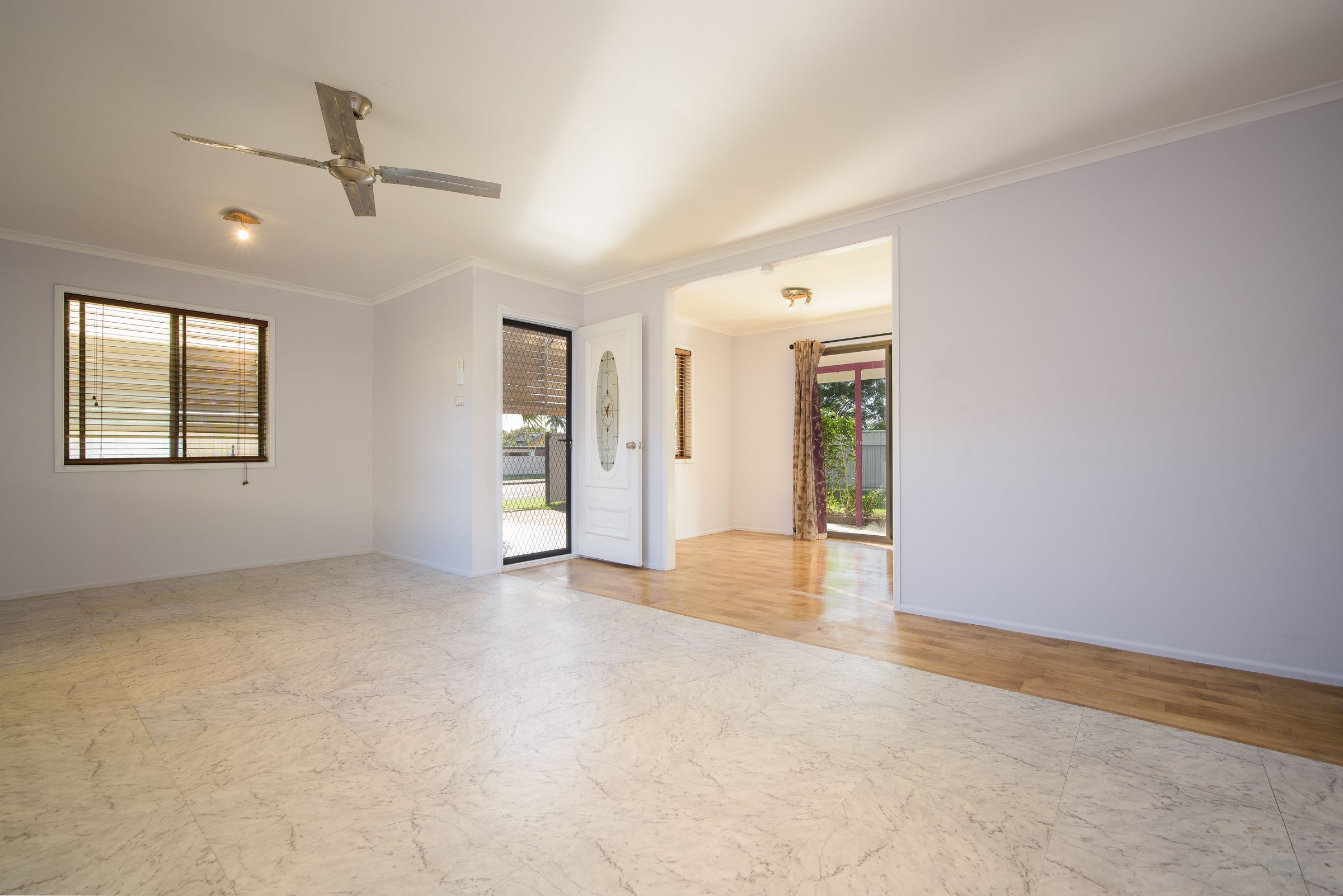 180 Sun Valley Road, Kin Kora, QLD 4680