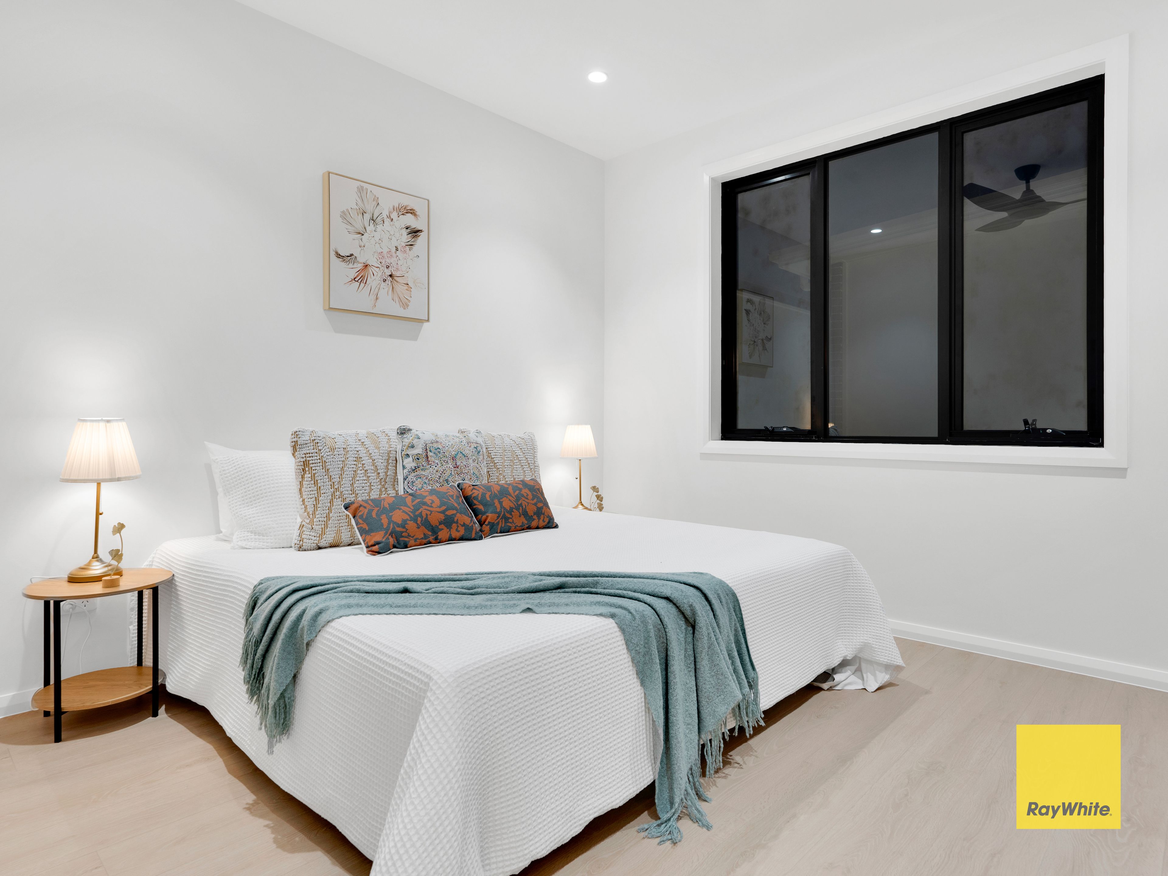 5 Ashgrove Road (Gables) — photo 14 of 29