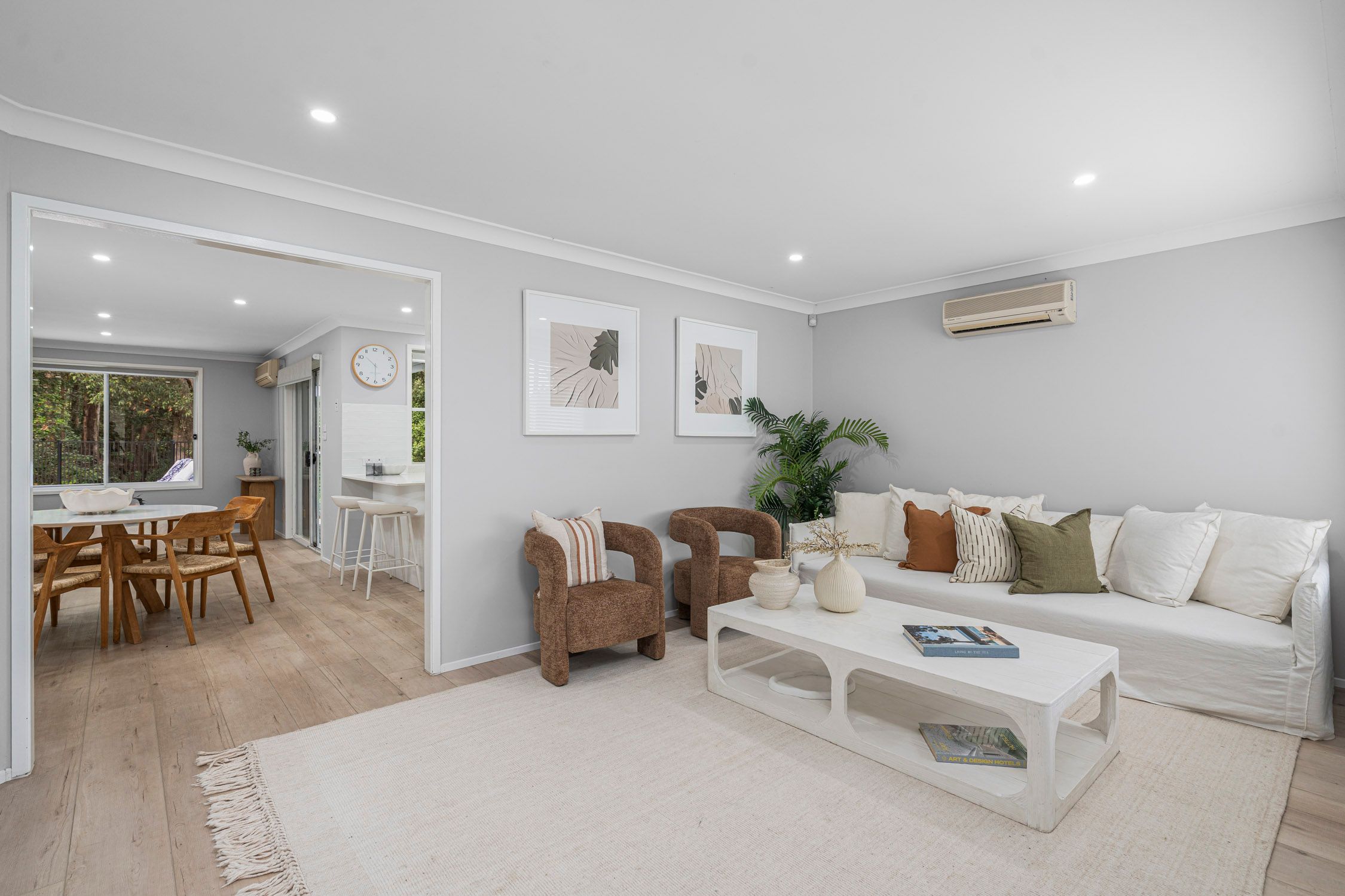 12 Sandringham Close — photo 5 of 18