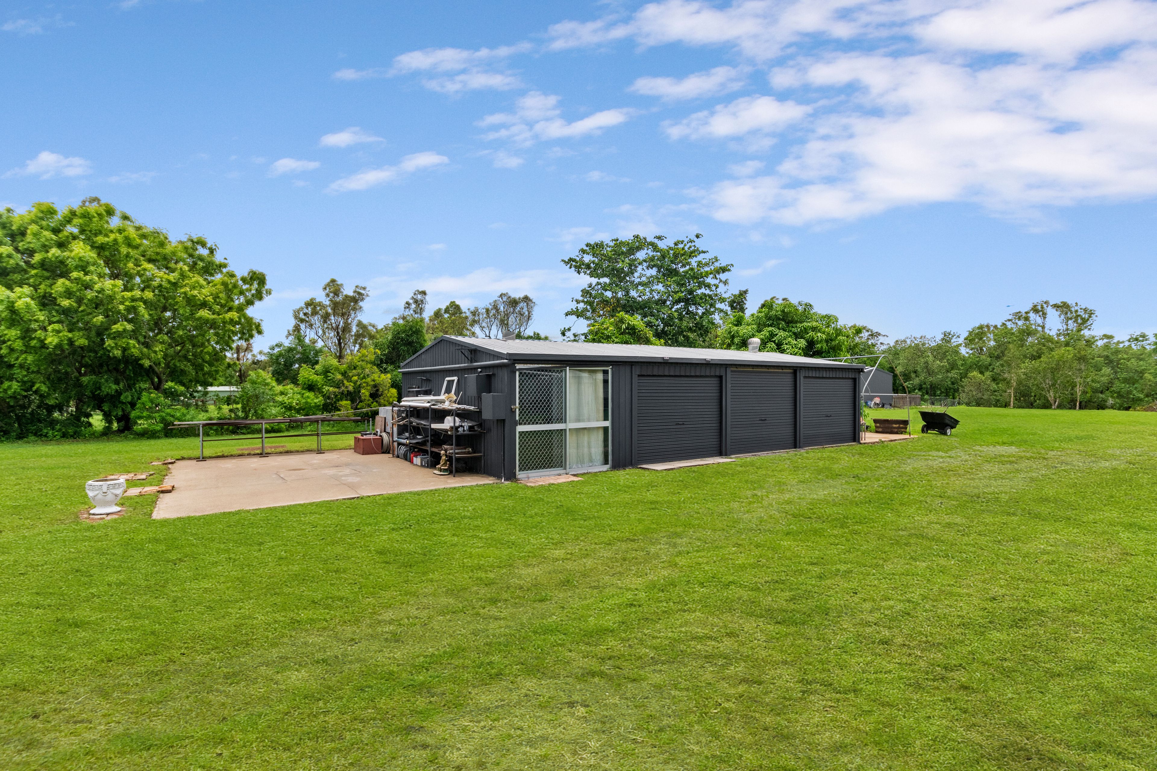 8 Brady Road, Oak Valley, QLD 4811