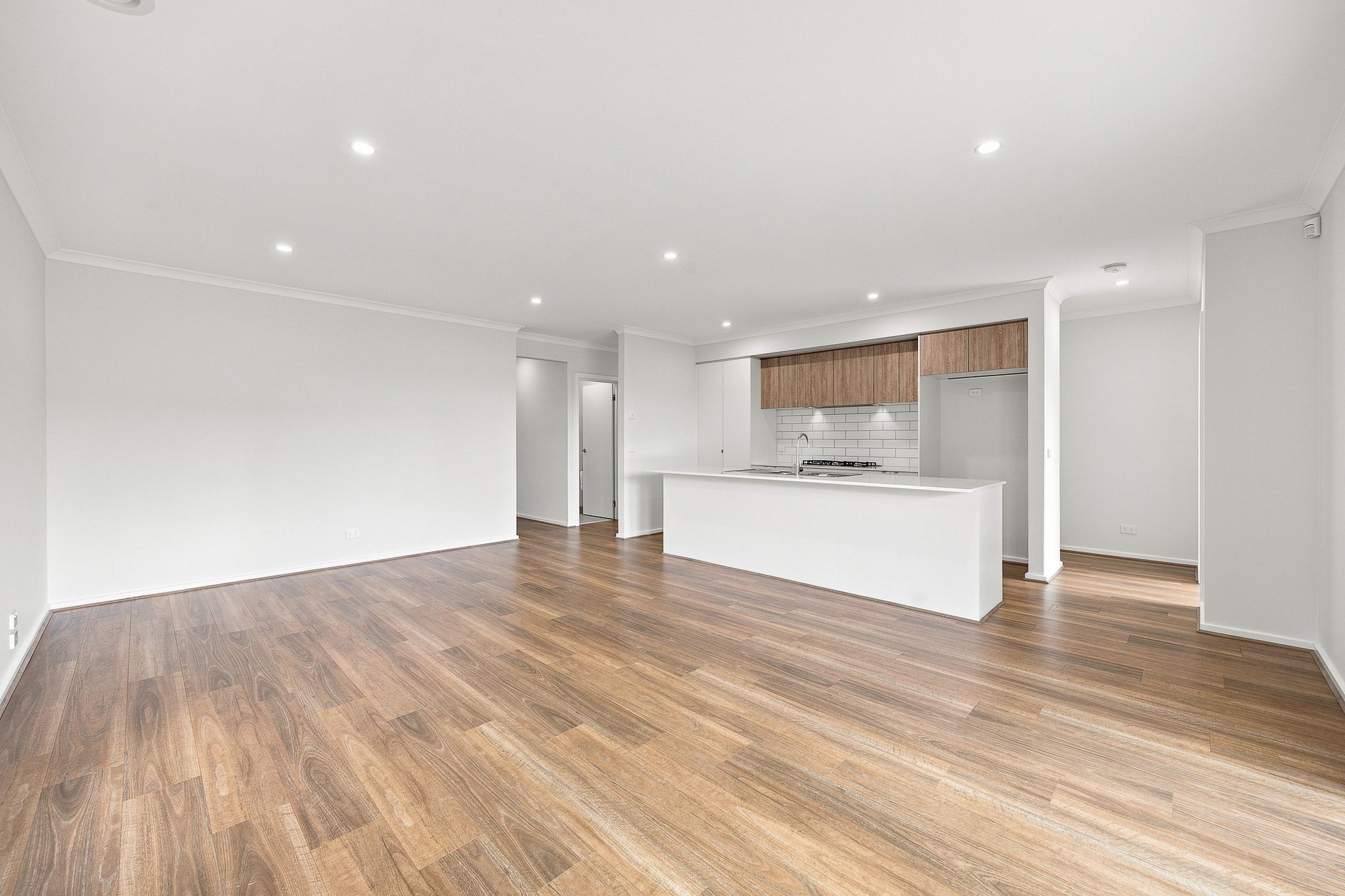 20 Taupe Circuit, Clyde North, VIC 3978