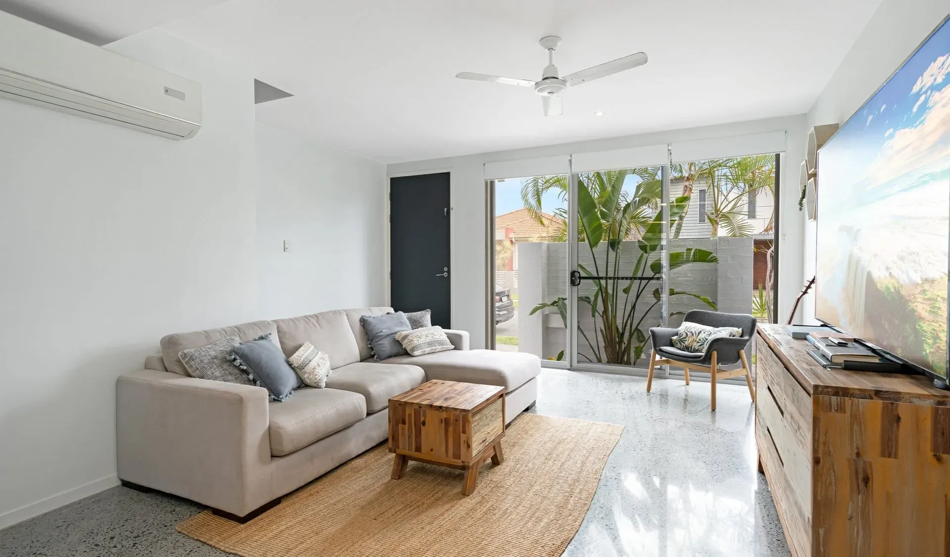 34 South Bay Drive — photo 3 of 12