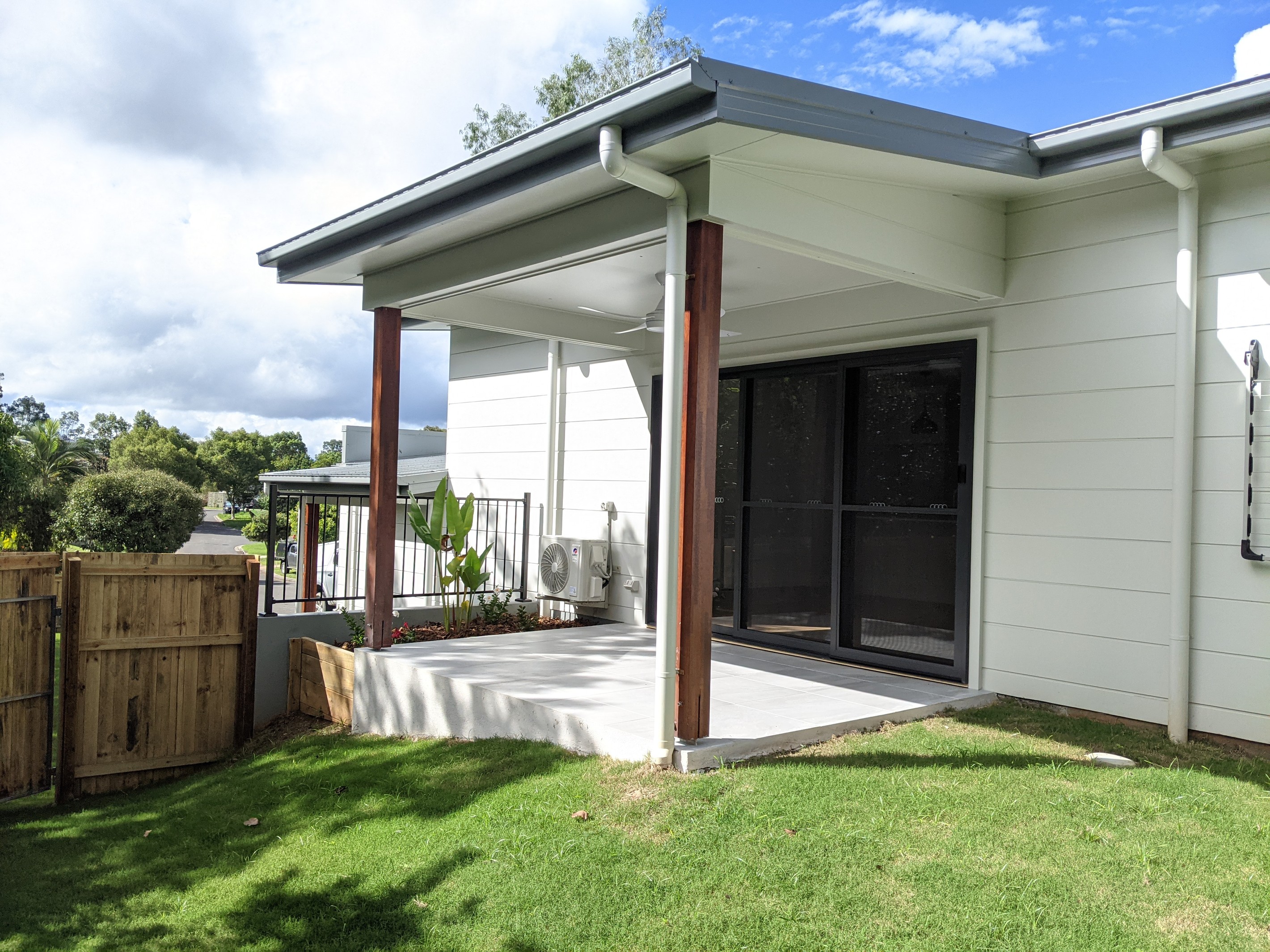 2/9 Bronzewing Place, Glass House Mountains, QLD 4518