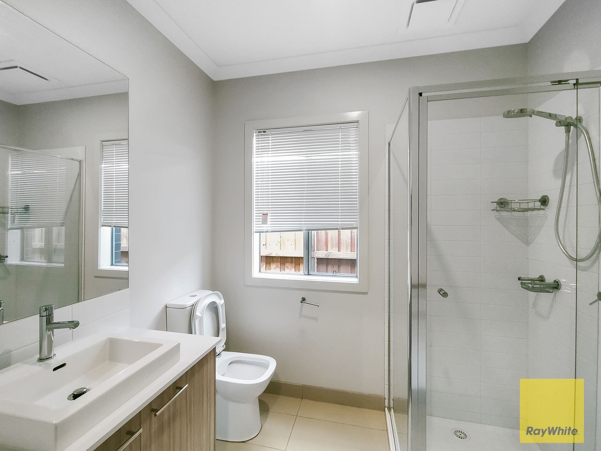 32 Rosette Crescent — photo 12 of 25