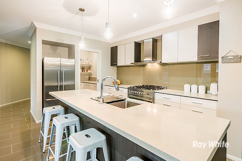4 Marglen Place, Lyndhurst, VIC 3975