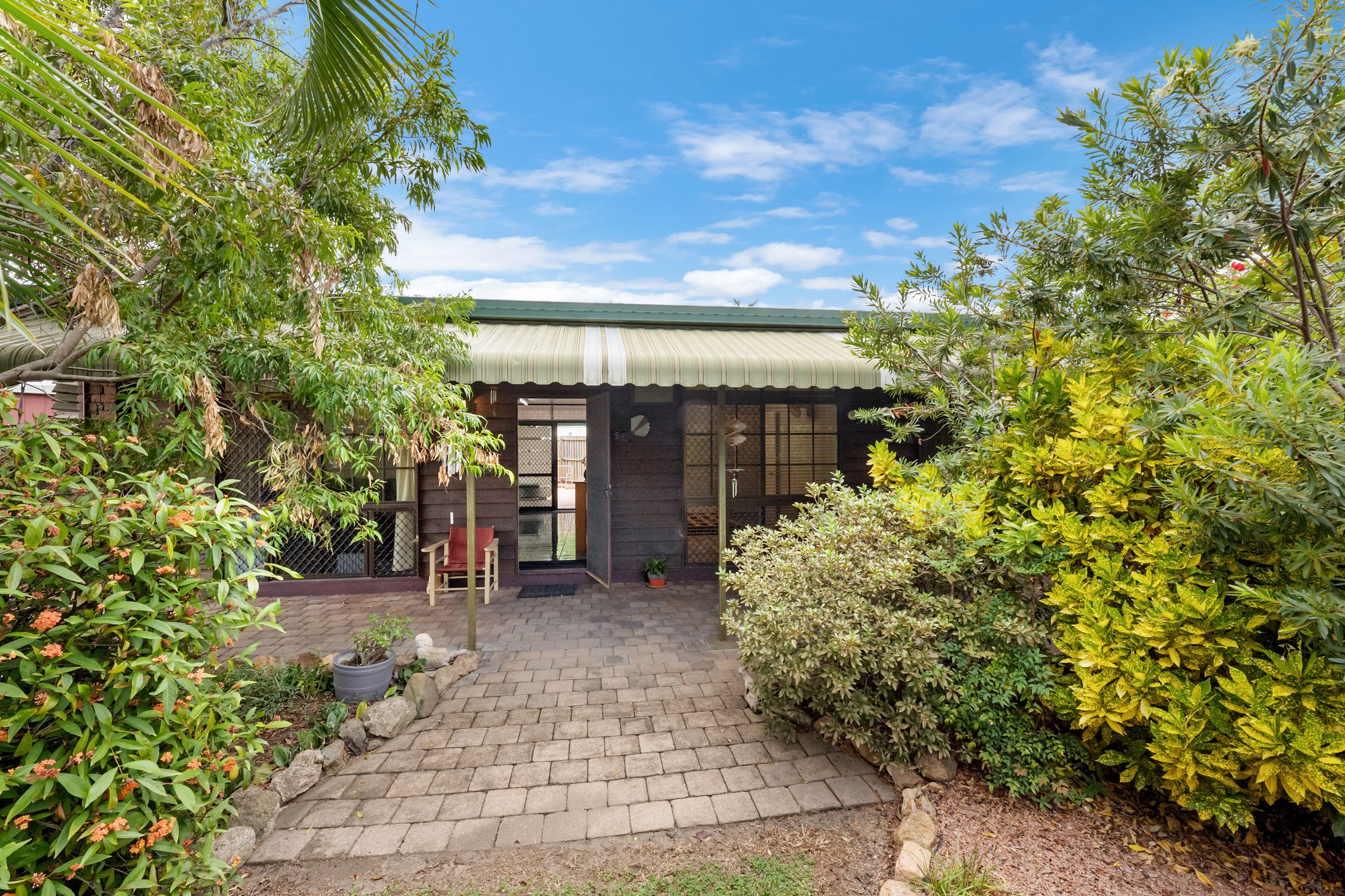9 Ellis Court, Mount Louisa, QLD 4814