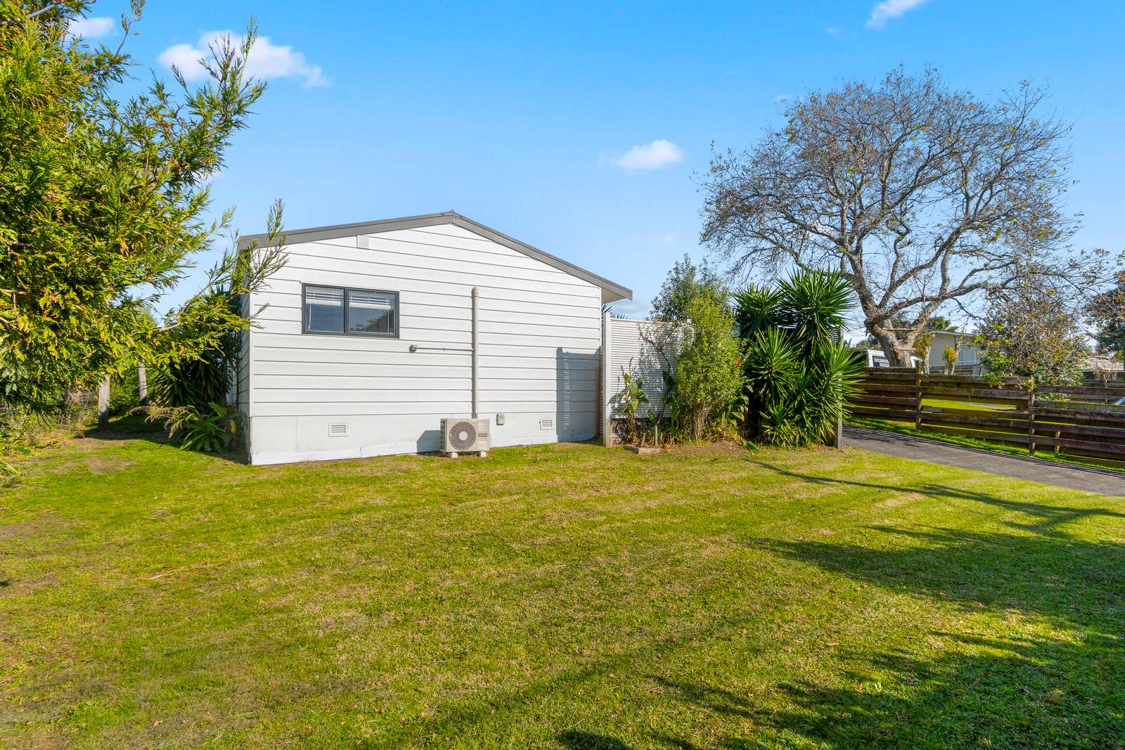 264A Papamoa Beach Road photo 8