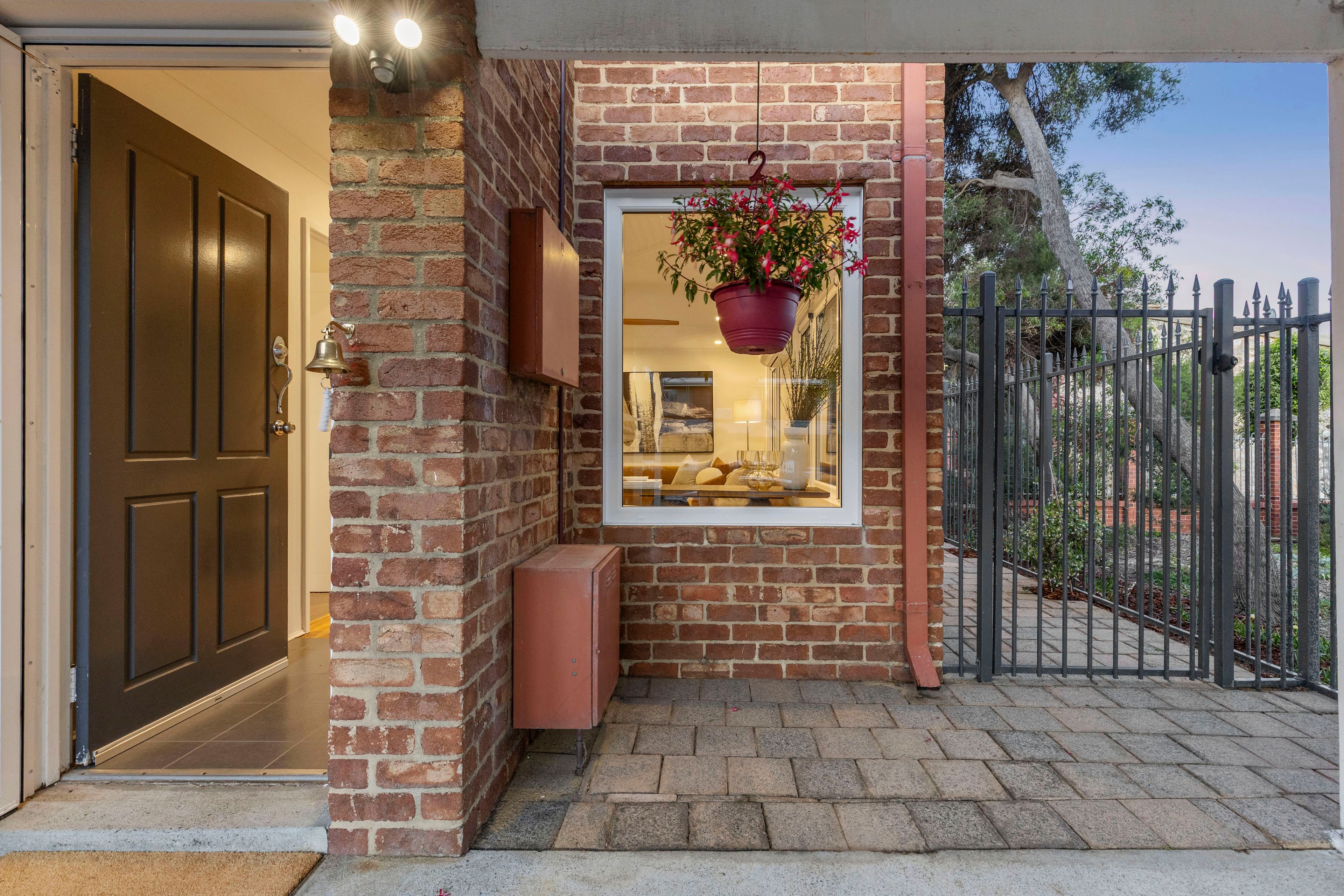19 Burford Place — photo 2 of 30
