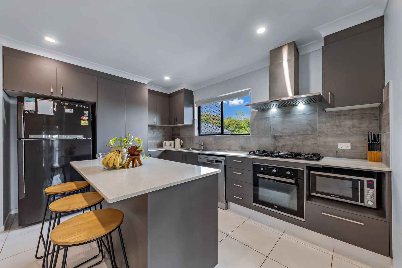 58 Parker Road, Cannonvale, QLD 4802