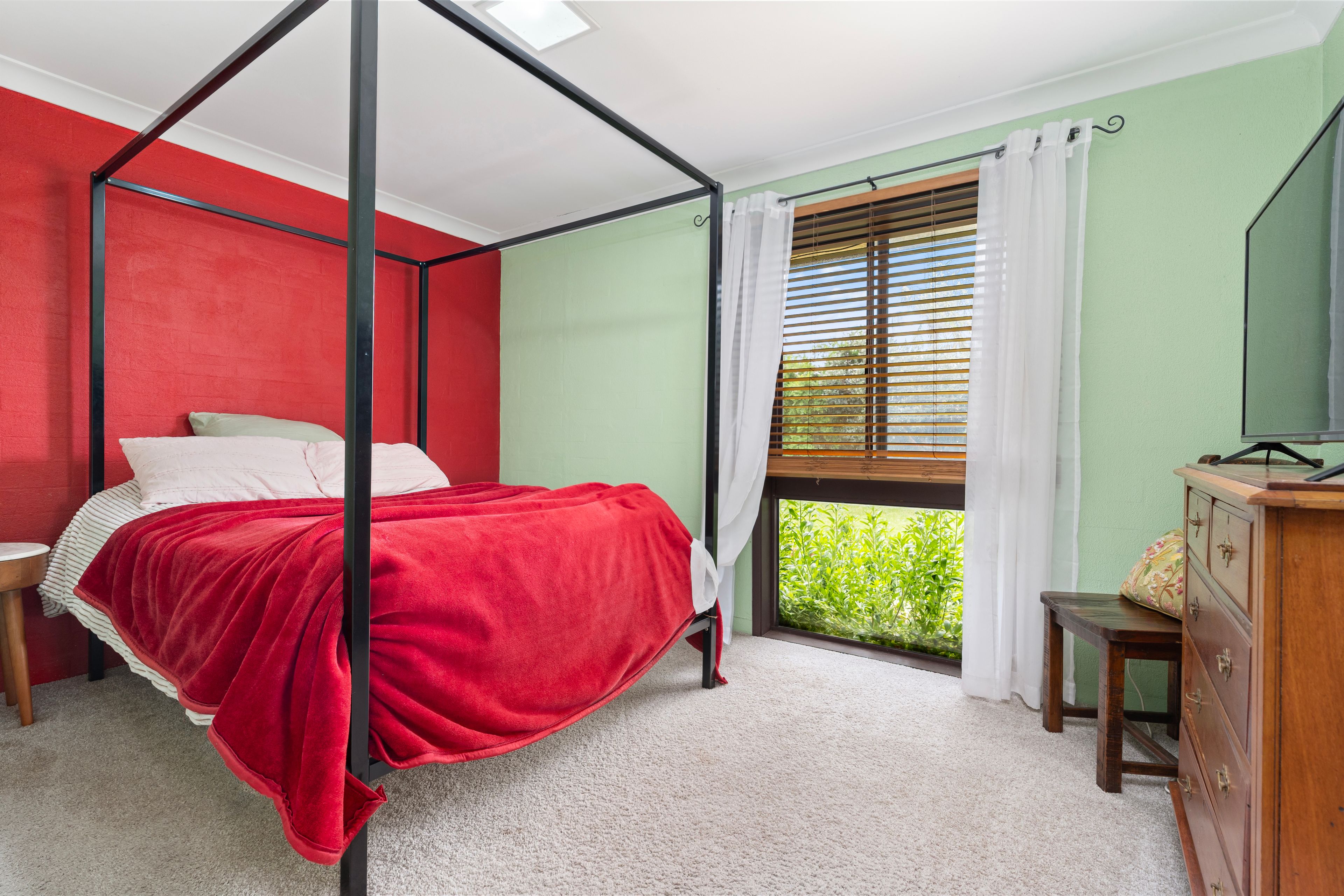 385 Colley Street — photo 10 of 21