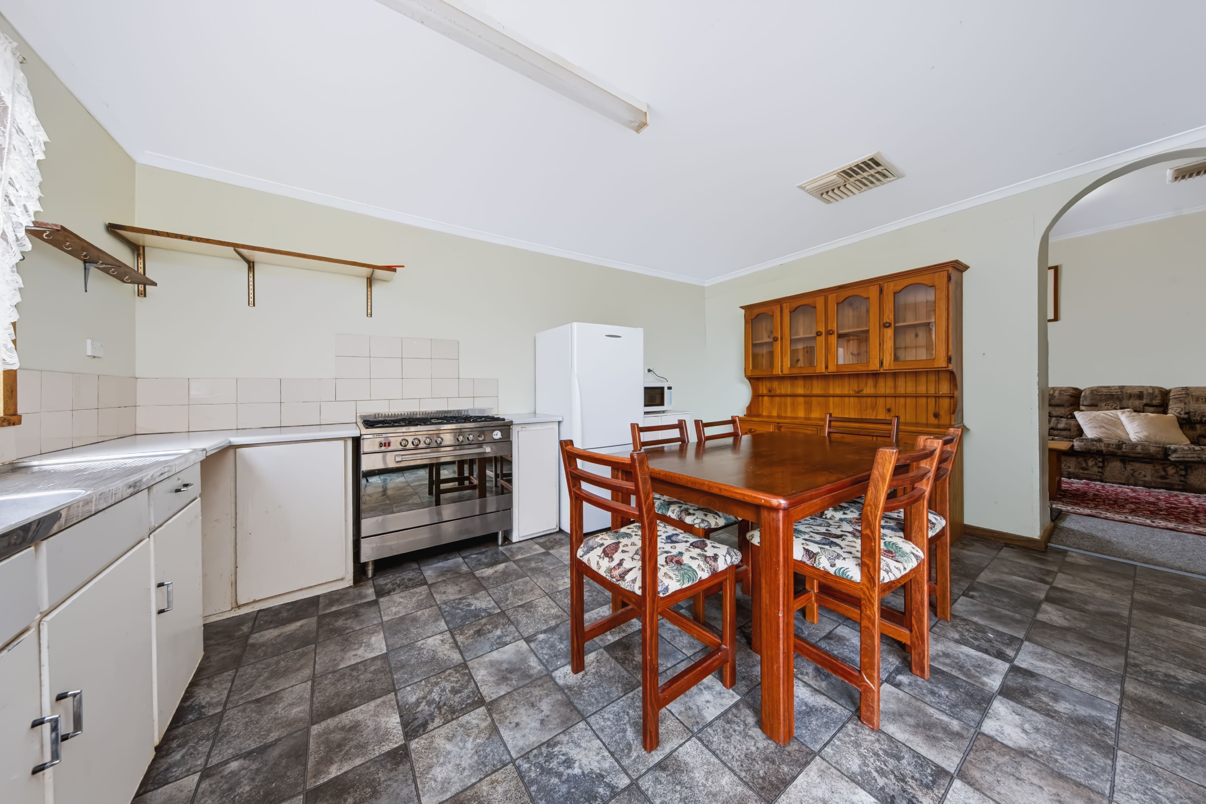 24 Ellis Street — photo 9 of 30