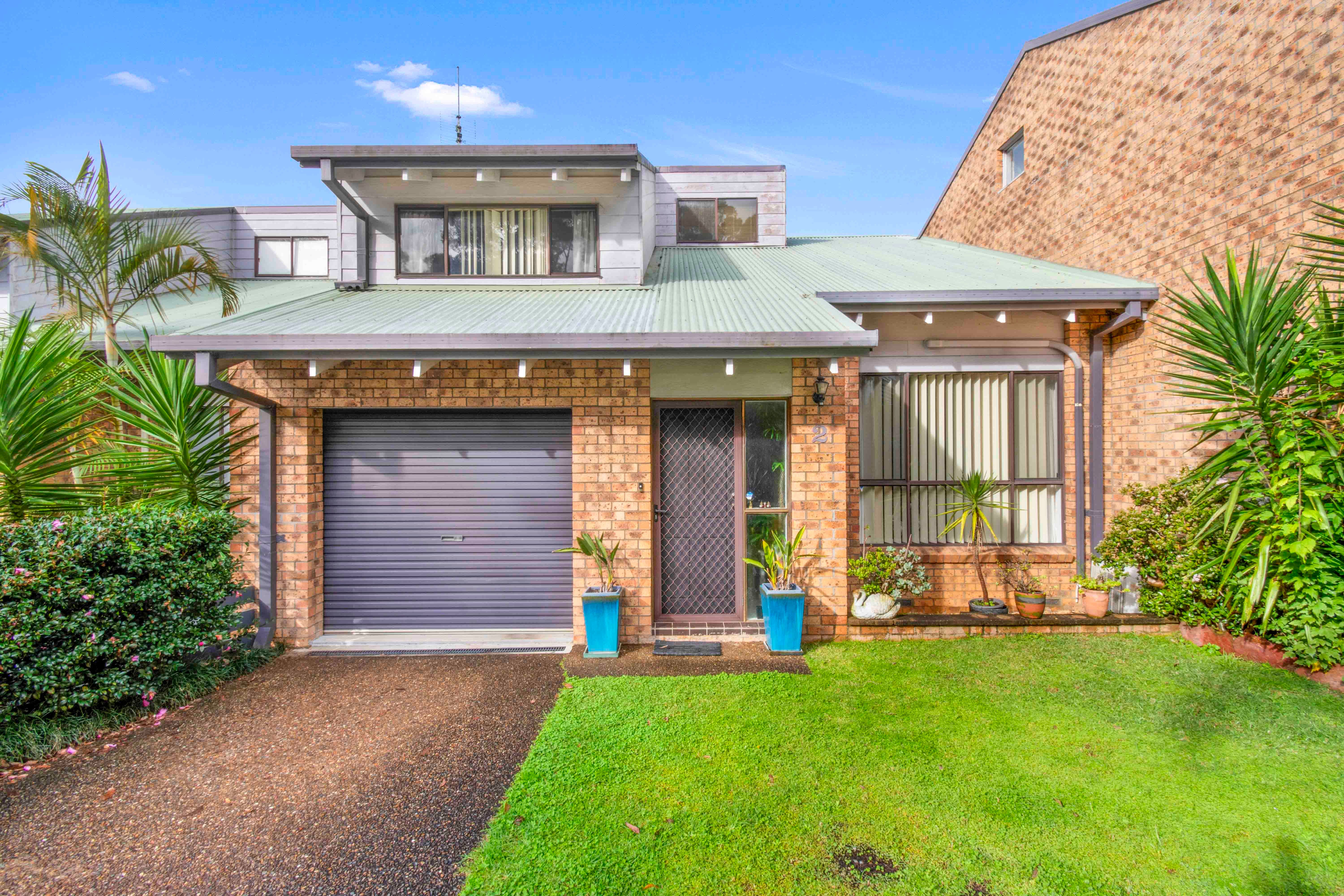 2/183 Beach Road, Sunshine Bay, NSW 2536 House for Sale Batemans