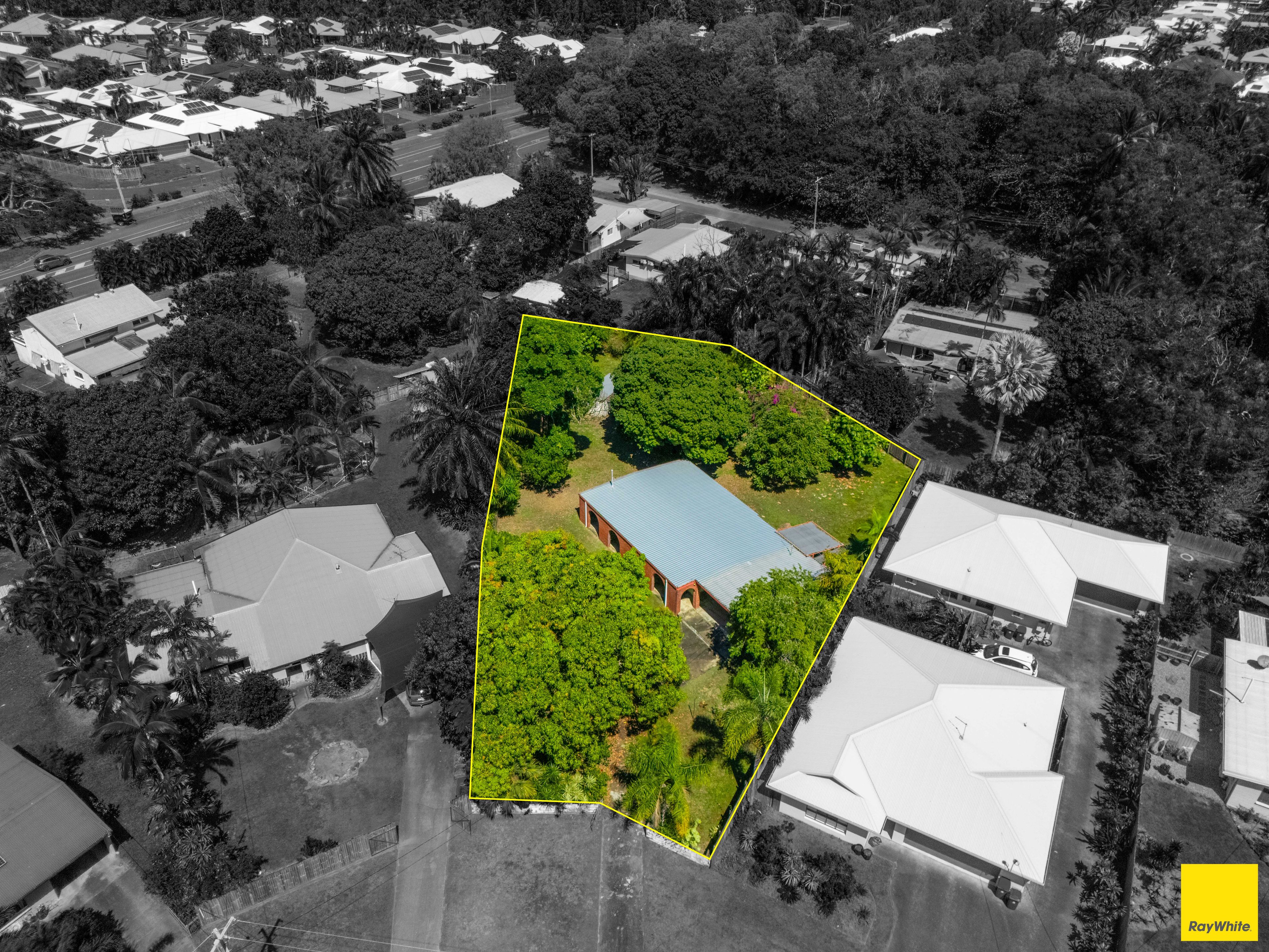 37 Napier Close, Trinity Park, QLD 4879