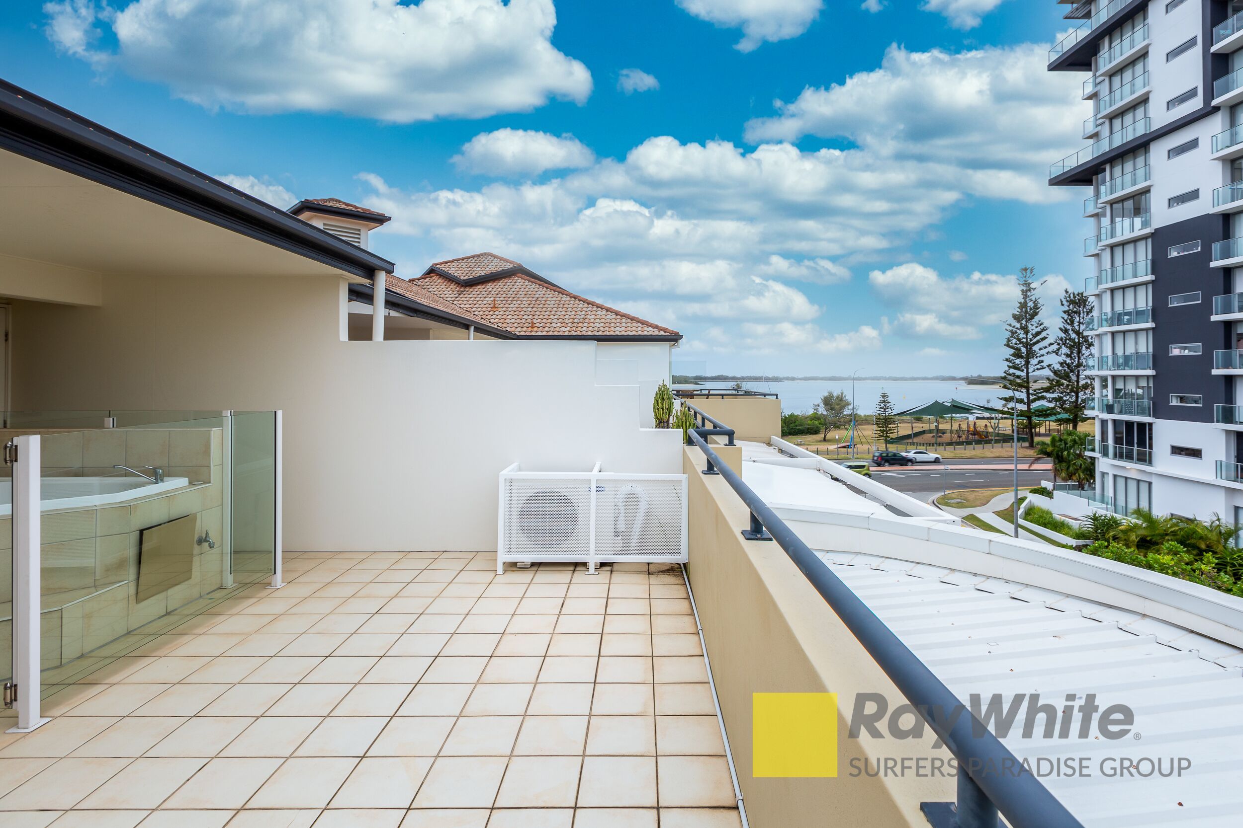 321/392 'Sandcastles' MARINE Parade, Labrador, QLD 4215