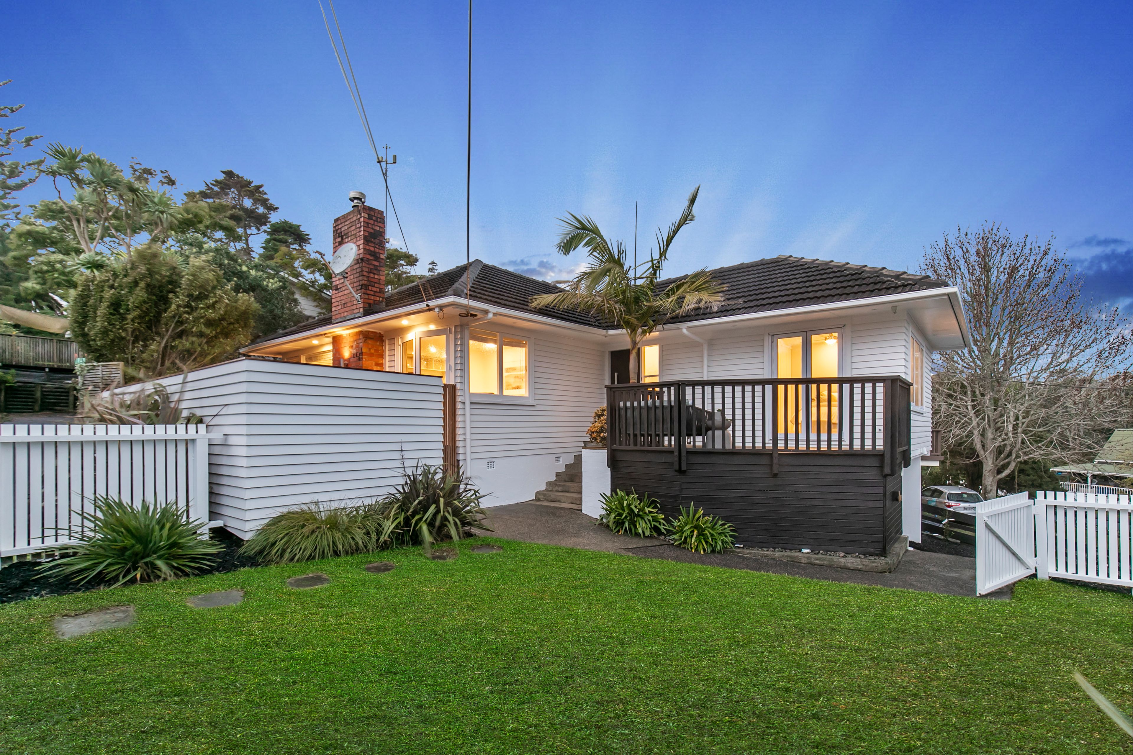 38 Sunnyhaven Avenue, Beach Haven, North Shore City