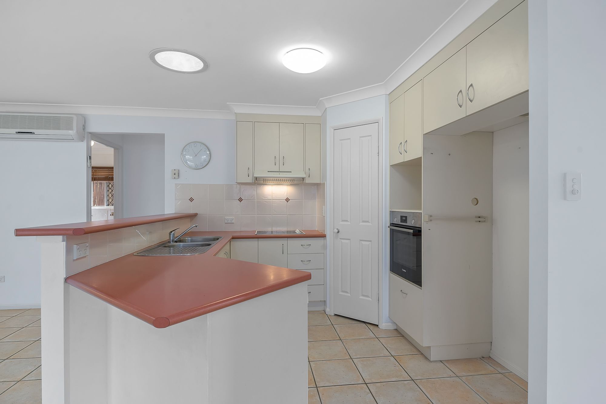 25 Hinckley Street, Manly West, QLD 4179