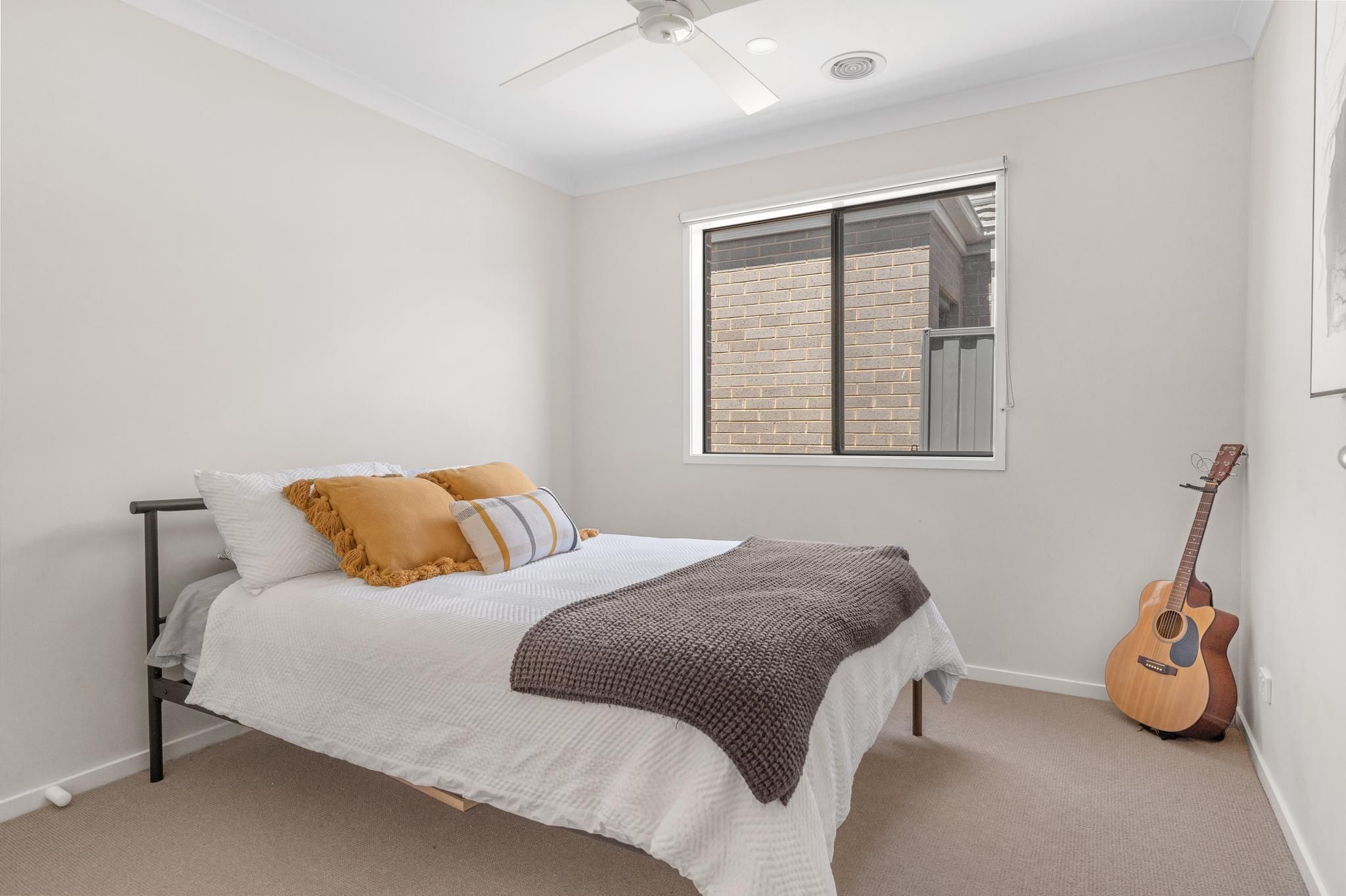 13 Yarraman Road, MANOR LAKES, VIC 3024